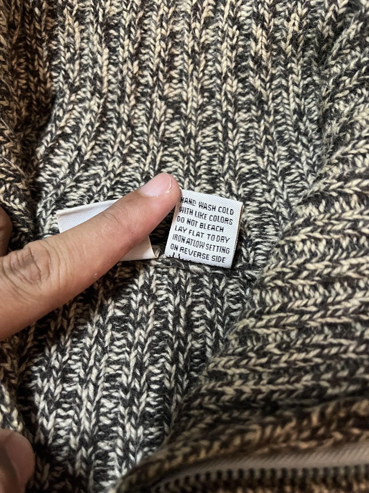 Armani Exchange × Vintage Knitted Lamb Wool Size US M / EU 48-50 / 2 - 5 Thumbnail