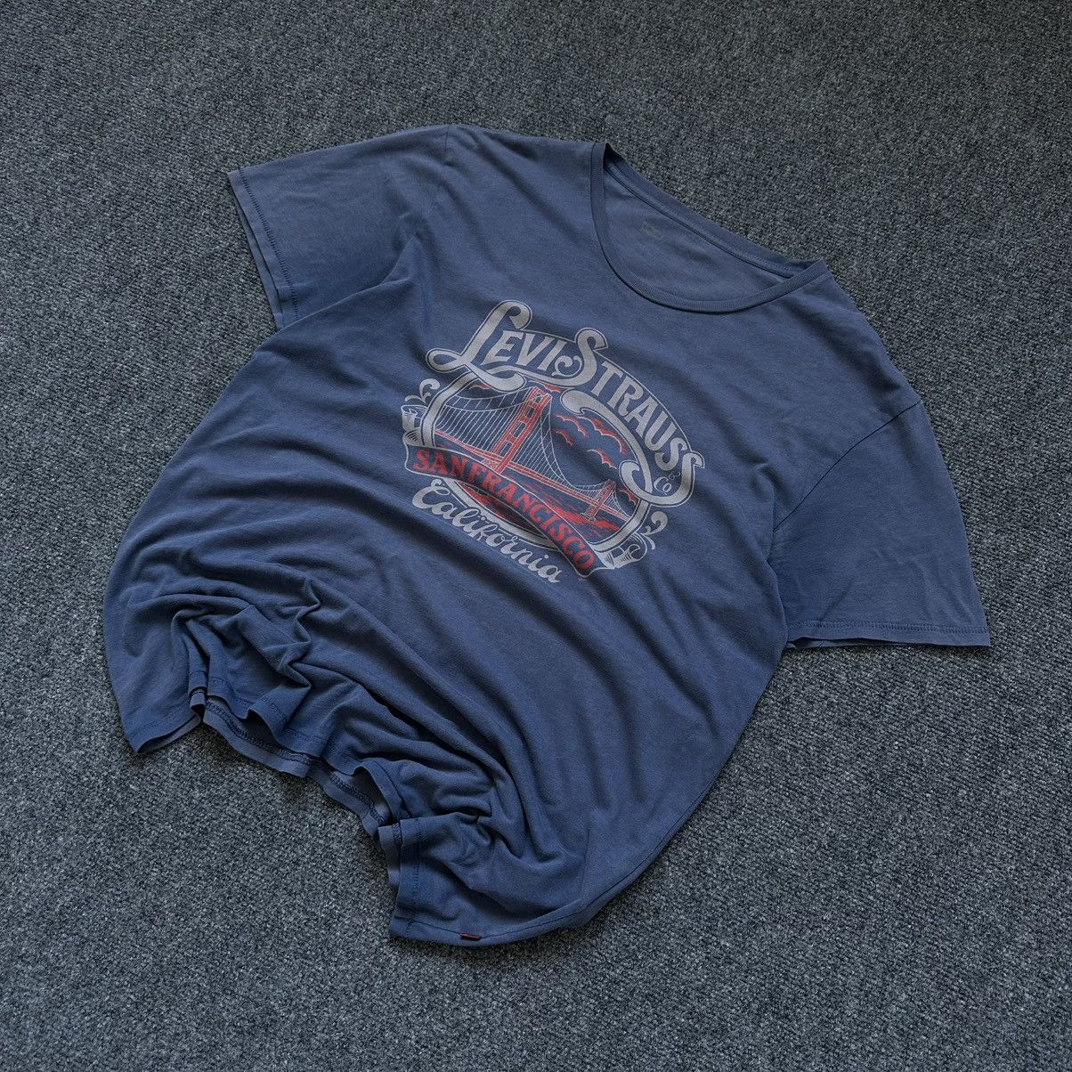 Levi's Vintage Clothing VTG Levi’s T-shirts Singe Stitch Style Size L Trashed 00s Size US L / EU 52-54 / 3 - 1 Thumbnail