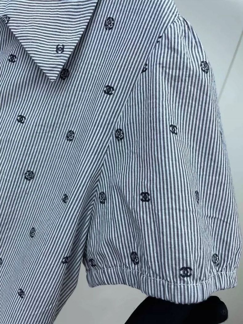 Chanel Chanel 24P gray striped logo shirt 2504-Nextarrow Size XXS / US 00 / IT 34 - 4 Thumbnail