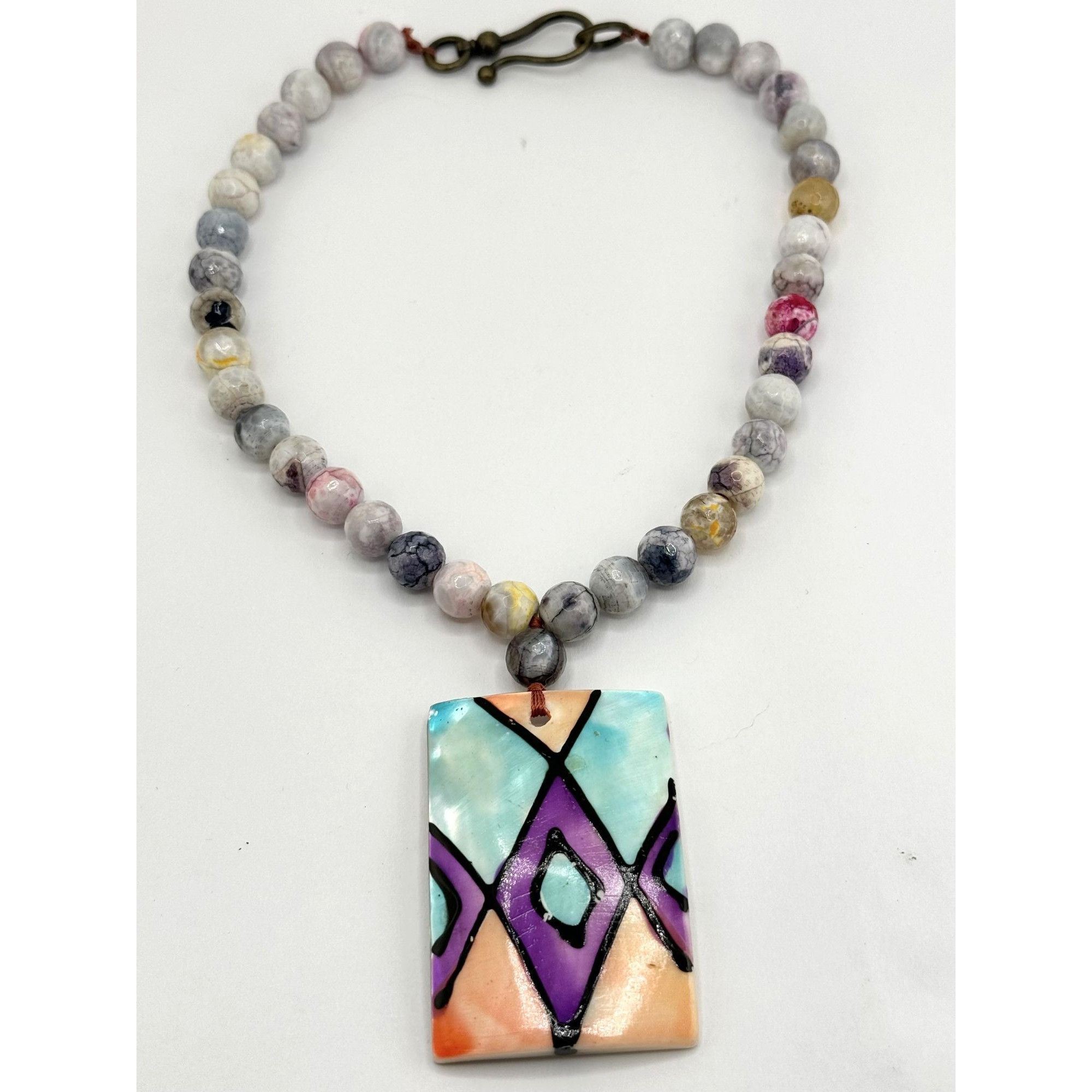 Vintage Vintage semi precious beaded shell pendant necklace Size ONE SIZE - 4 Thumbnail