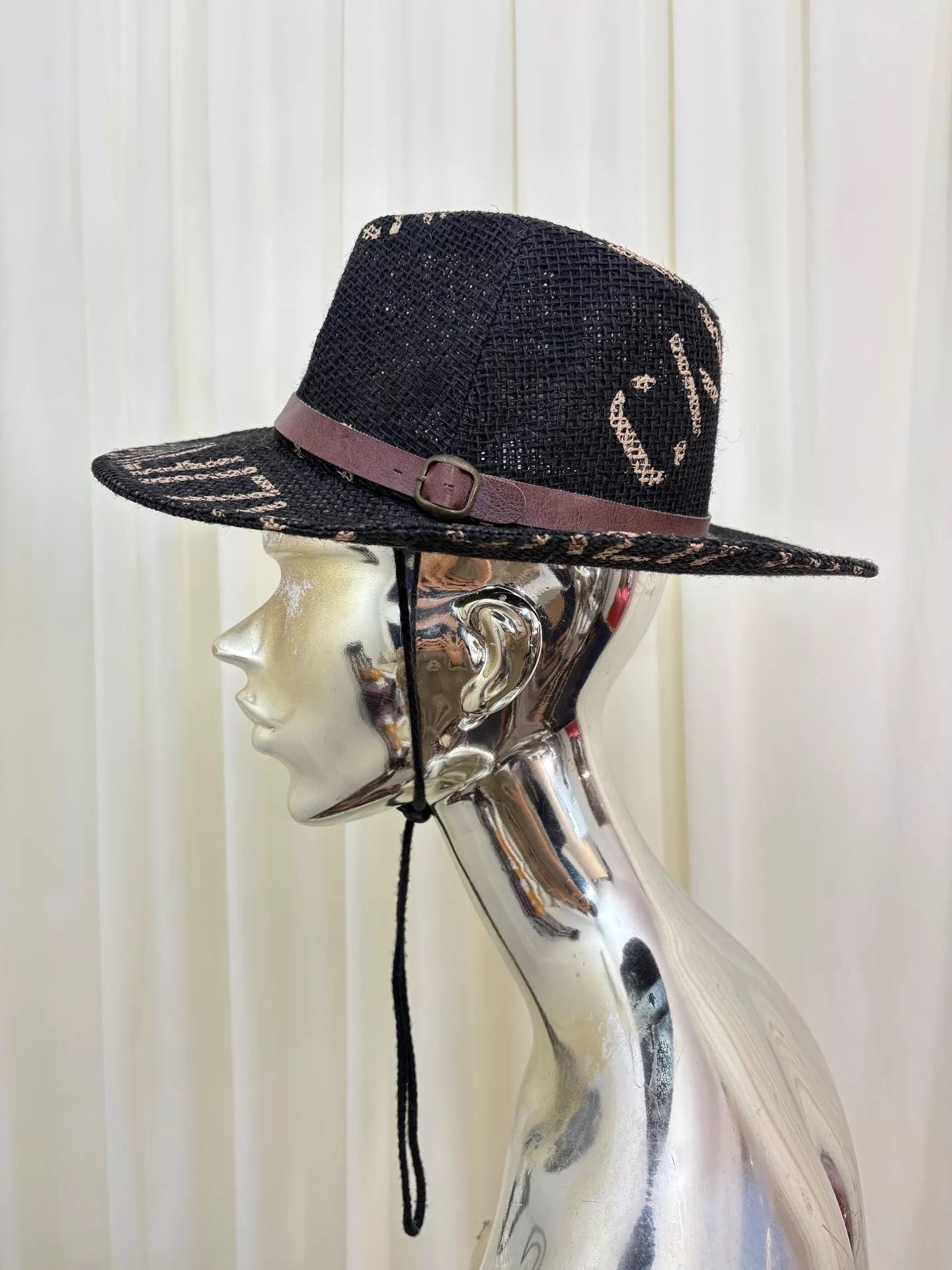 Other d.i.a gal Letter Print Fur Trim Woven Top Hat Size ONE SIZE - 3 Thumbnail