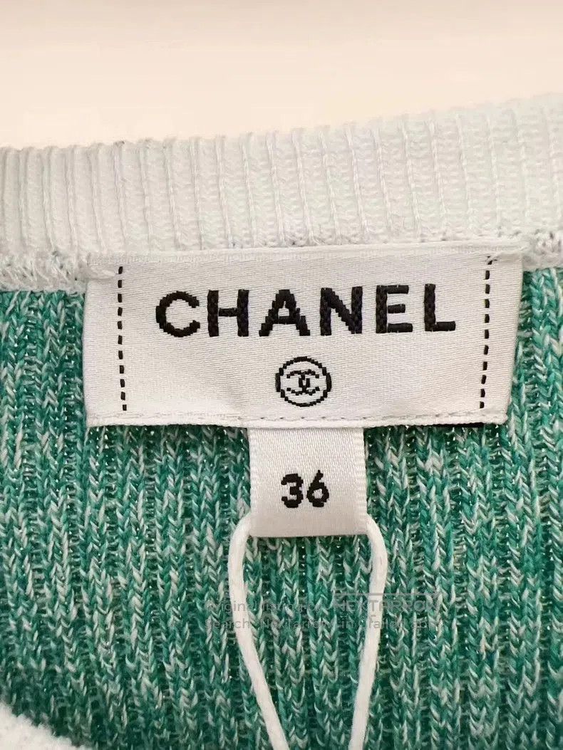 Chanel Chanel 25C Silver Green Knit Top. Size M / US 6-8 / IT 42-44 - 3 Thumbnail