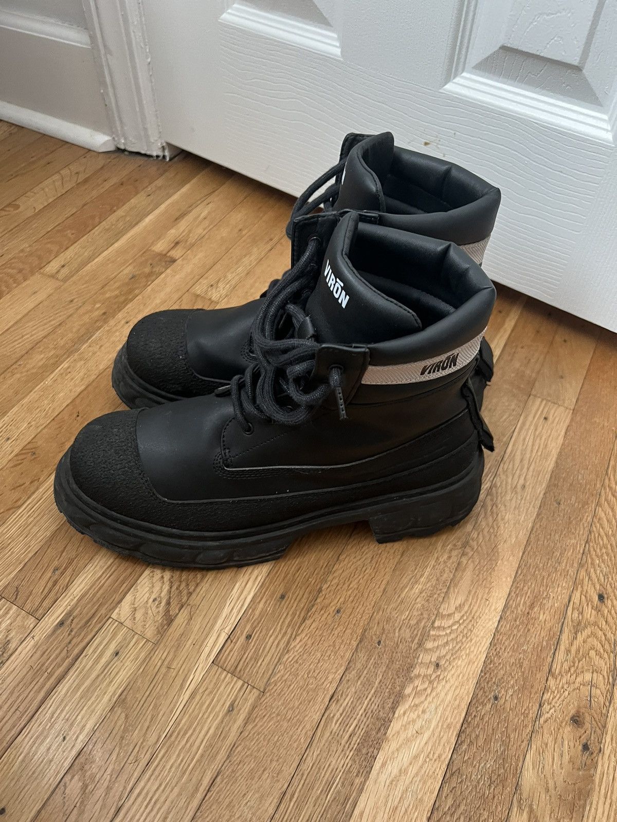 VIRON Virón boots Size US 10.5 / EU 43-44 - 1 Thumbnail