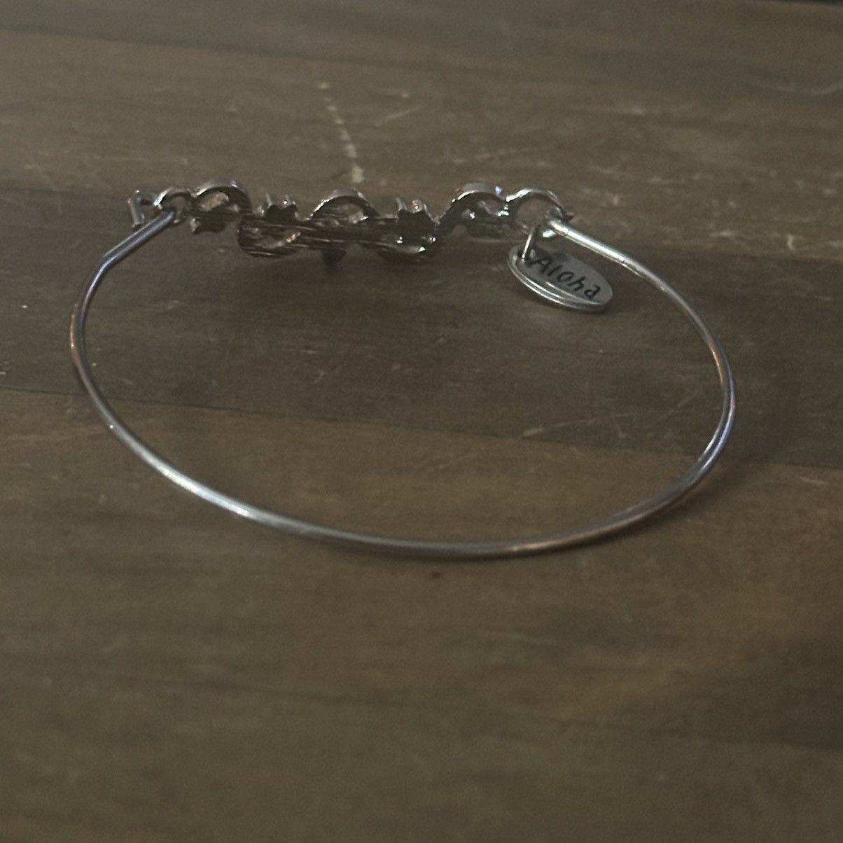 Other Silver tone floral Hawaii bangle bracelet Size ONE SIZE - 2 Thumbnail