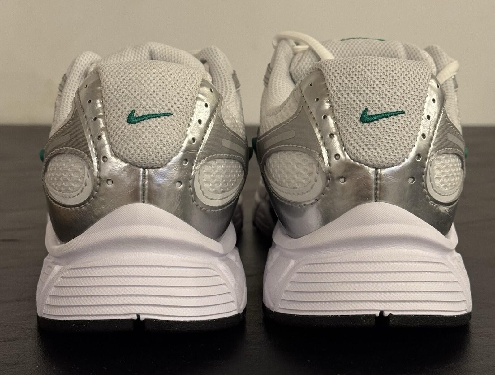 Nike Size 7.5 - Nike V5 RNR White Malachite Size US 7.5 / EU 40-41 - 6 Thumbnail