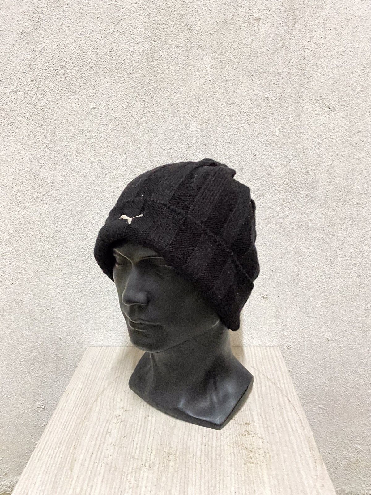 Puma × Vintage Puma Small Logo Beanie Hat Size ONE SIZE - 3 Thumbnail