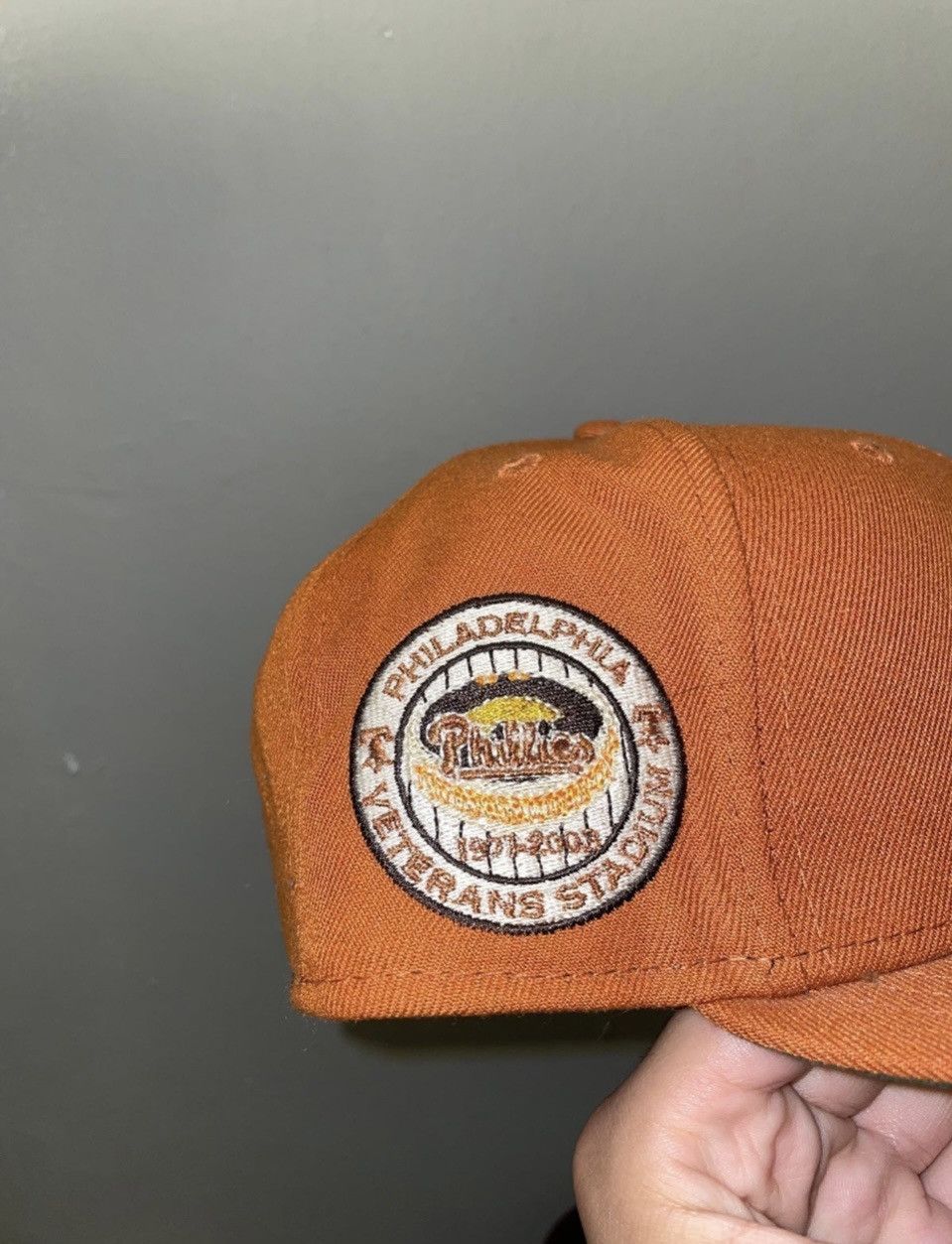 Hat Club Hat club Philadelphia Phillies camp fire size 7 5/8 brand ne Size ONE SIZE - 3 Thumbnail