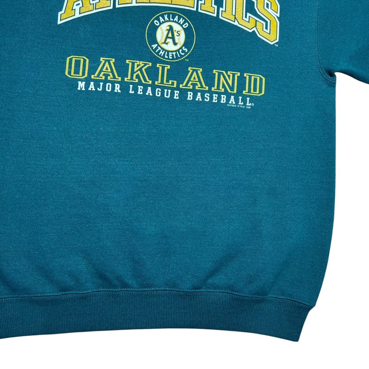 MLB 1998 MLB Oakland Athletics Lee Sport Spell Out Sweatshirt Size US XL / EU 56 / 4 - 8 Thumbnail