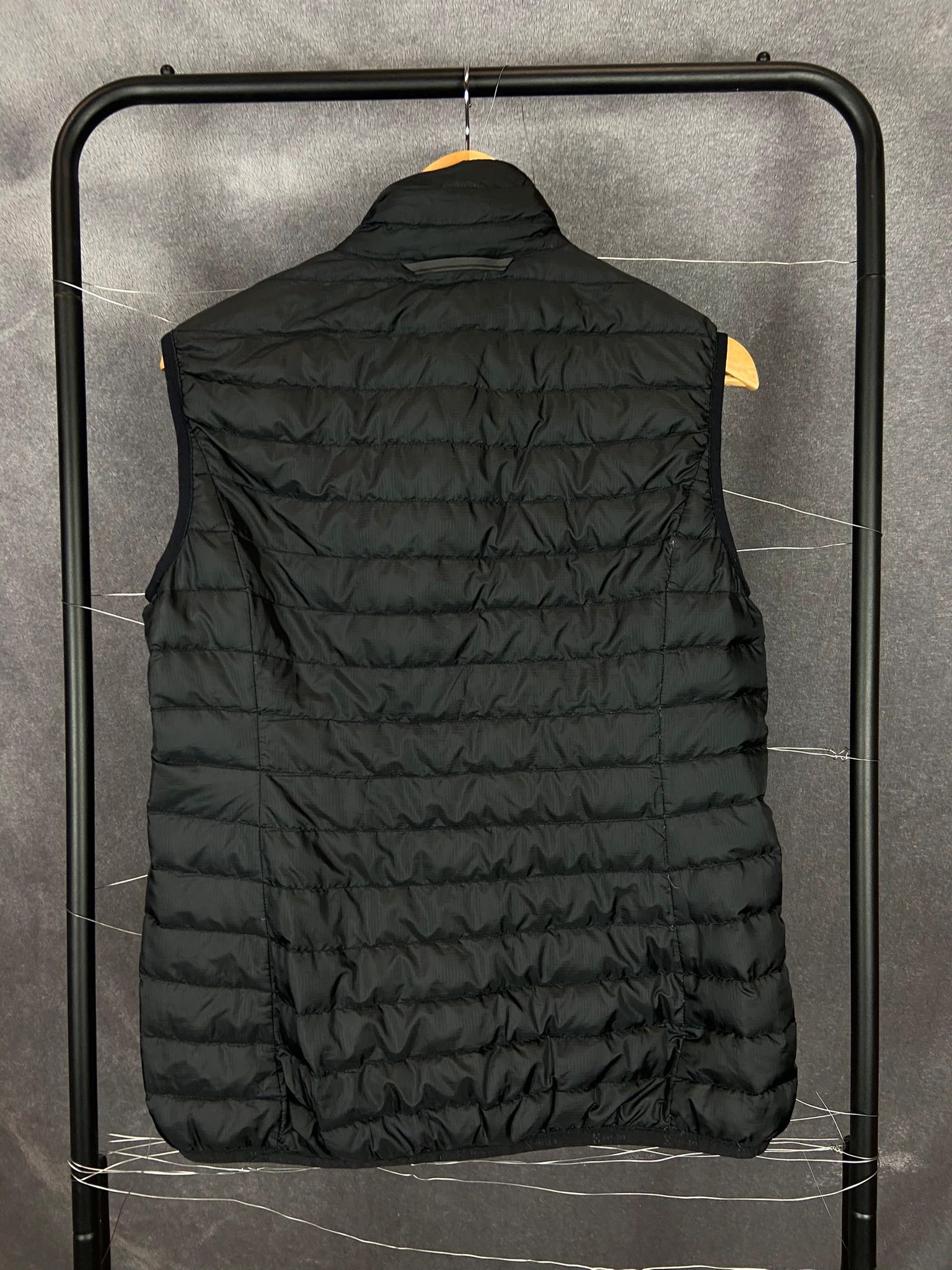 Haglofs Haglöfs Black Puffer Vest L | Lightweight Outdoor Gear Size L / US 10 / IT 46 - 4 Thumbnail