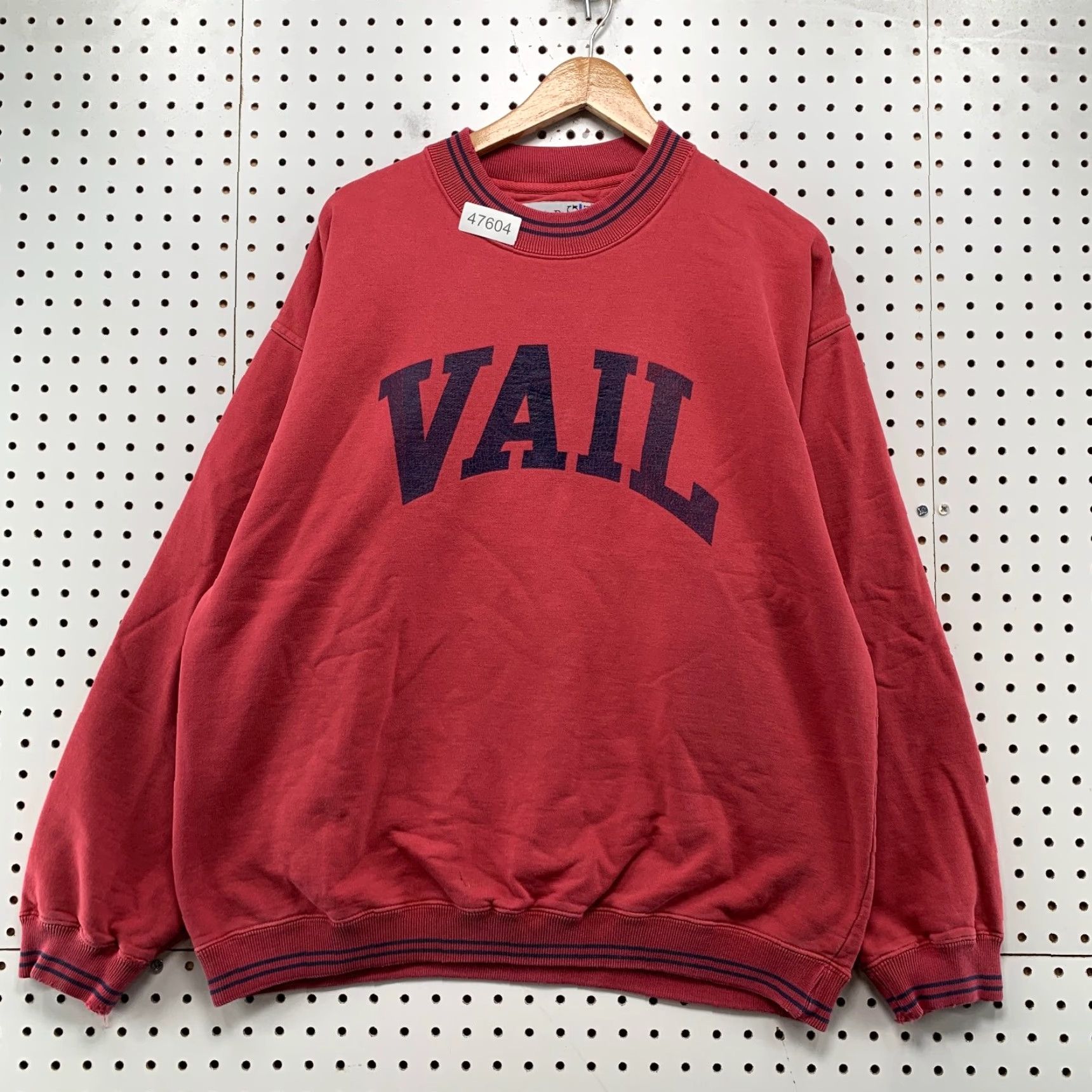 Vintage VINTAGE Gear For Sports Sweatshirt Mens L Red Embroidered Crewneck Fleece Made USA Size US L / EU 52-54 / 3 - 2 Thumbnail