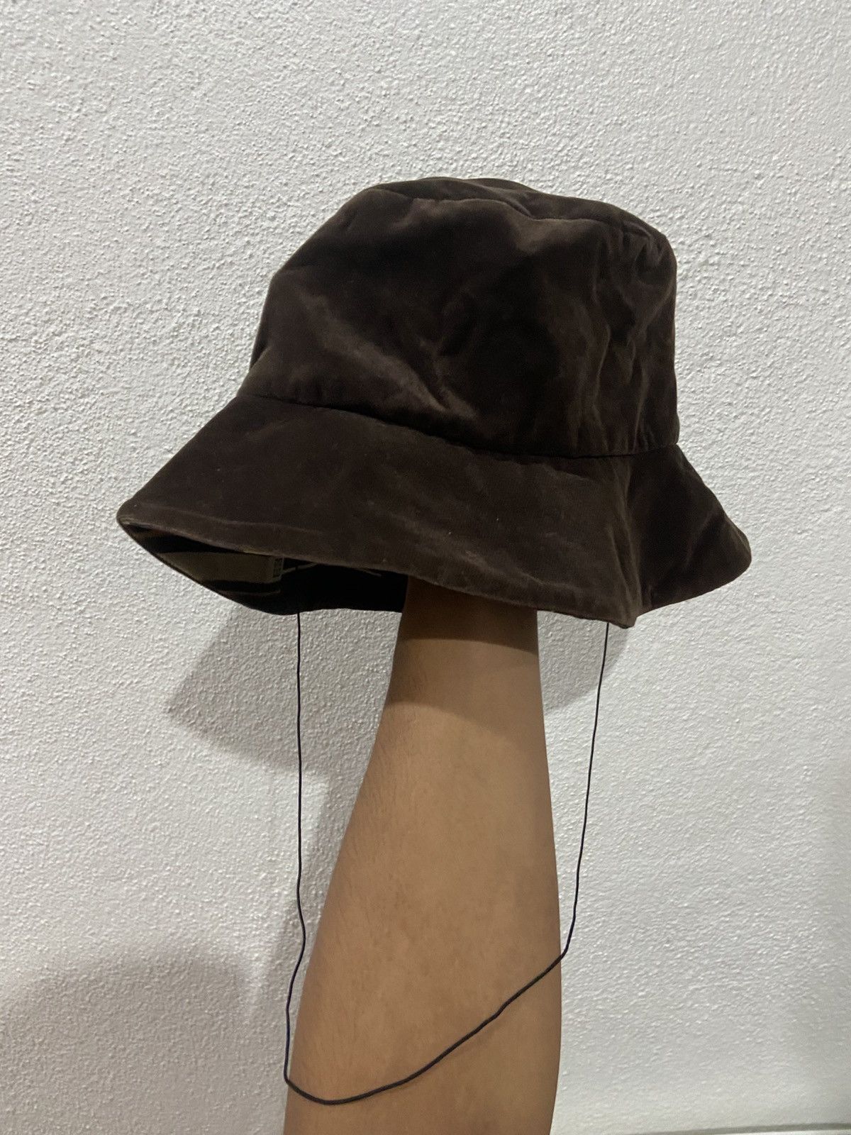 Givenchy 90s Givenchy Buckett Hat Size ONE SIZE - 1 Thumbnail