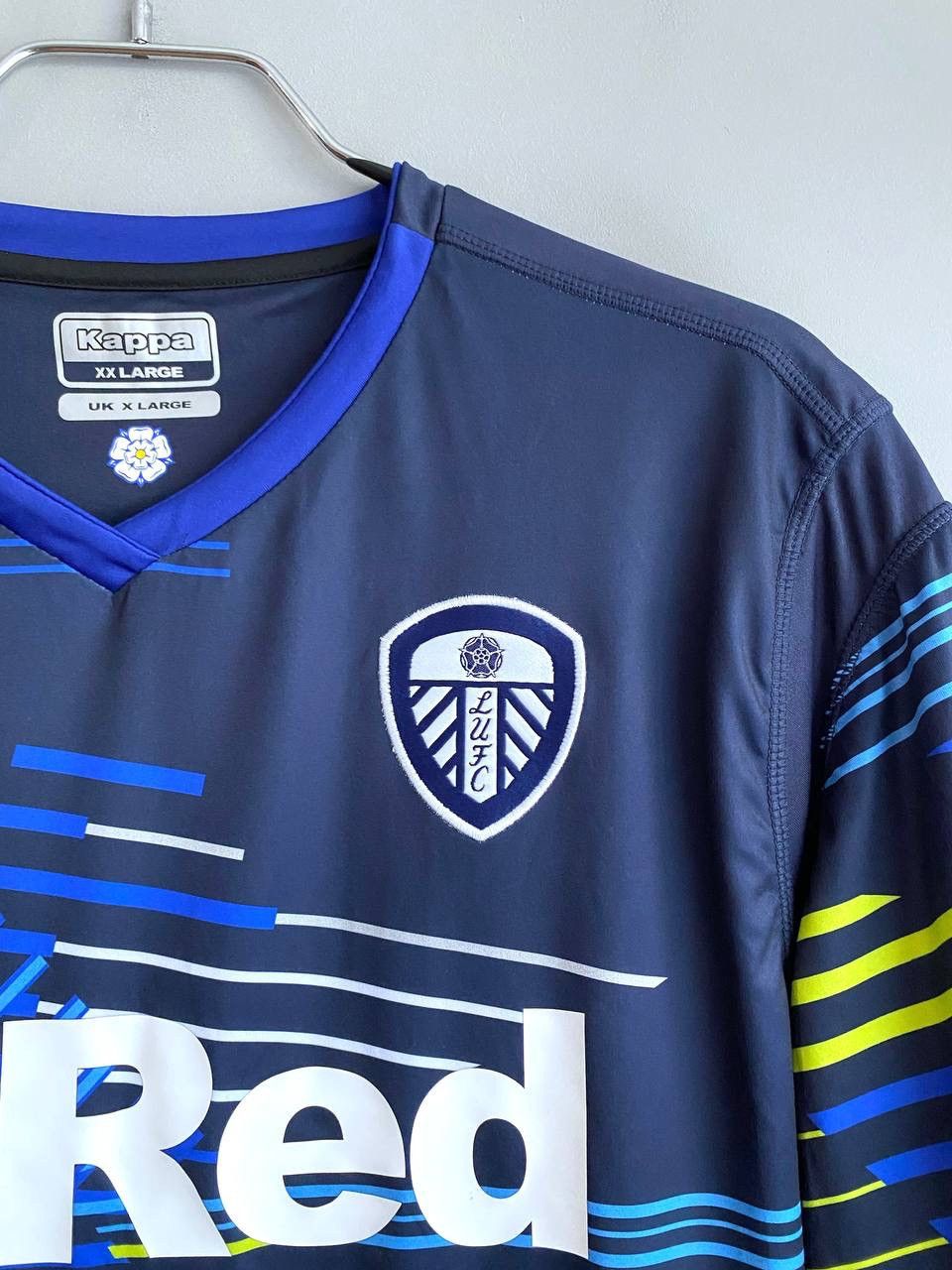 Kappa Leeds United 2018/19 Away Football Soccer Jersey, Size XL Size US XL / EU 56 / 4 - 4 Thumbnail
