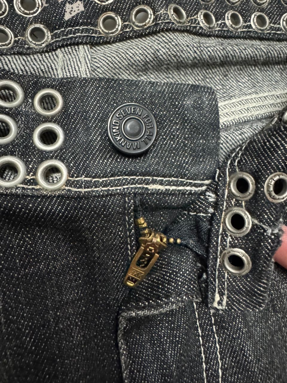 7 For All Mankind FLARED BELL BOTTOM 7 For All Mankind Sand Washed Insane Size US 26 / EU 42 - 9 Thumbnail