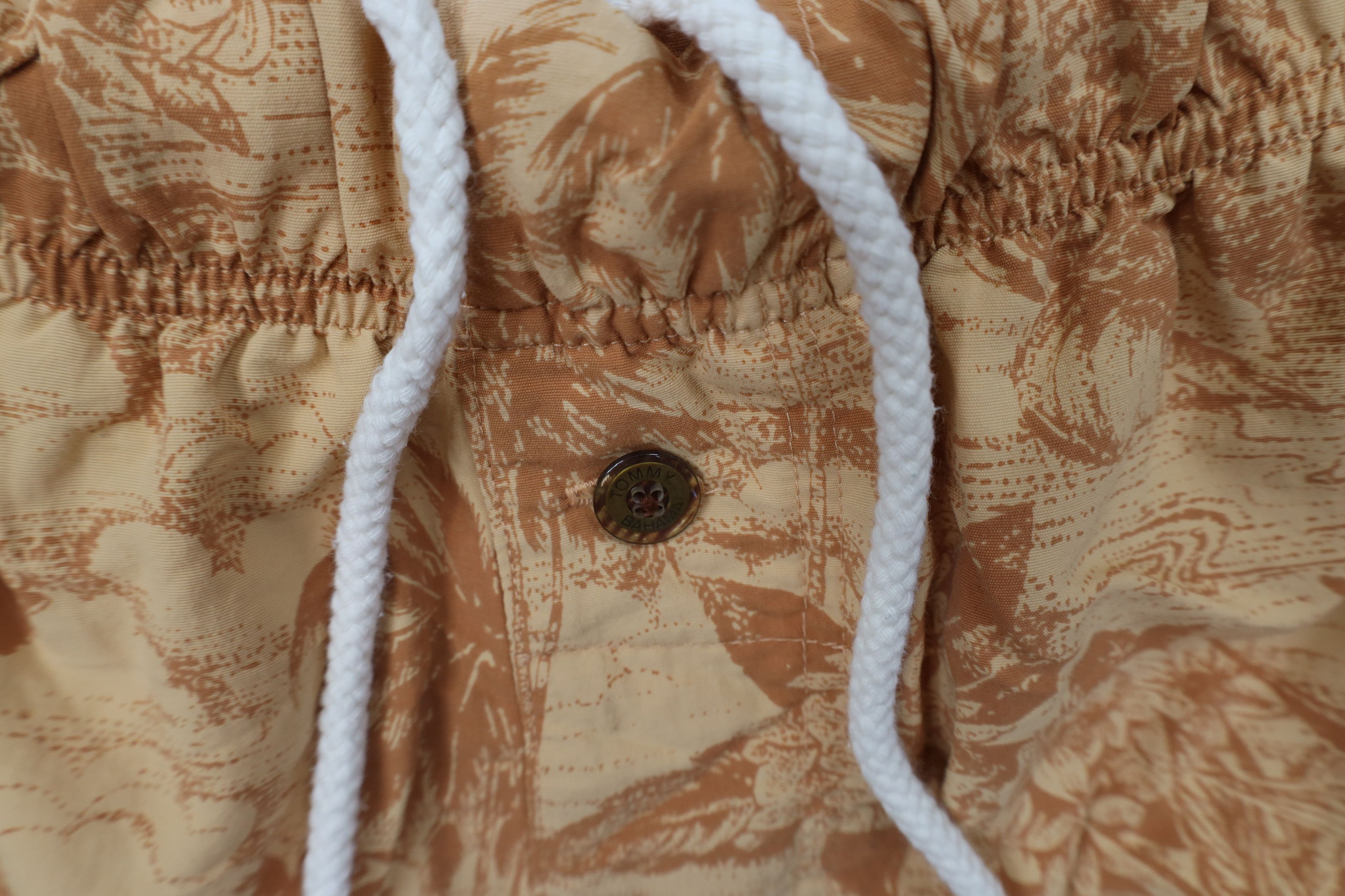 Tommy Bahama Vintage 90s Tommy Bahama Over Print Lined Shorts Swim Trunks Size US 38 / EU 54 - 6 Thumbnail