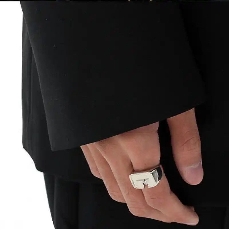 Vintage Unique Design Notch Set Crushed Zircon Rings Size ONE SIZE - 5 Thumbnail