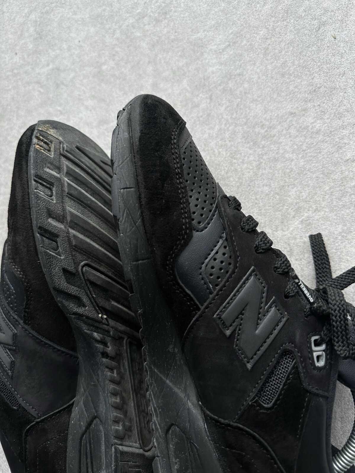New Balance New Balance 1530 Overkill Berlin City Values Black Sneakers Size US 7.5 / EU 40-41 - 6 Thumbnail