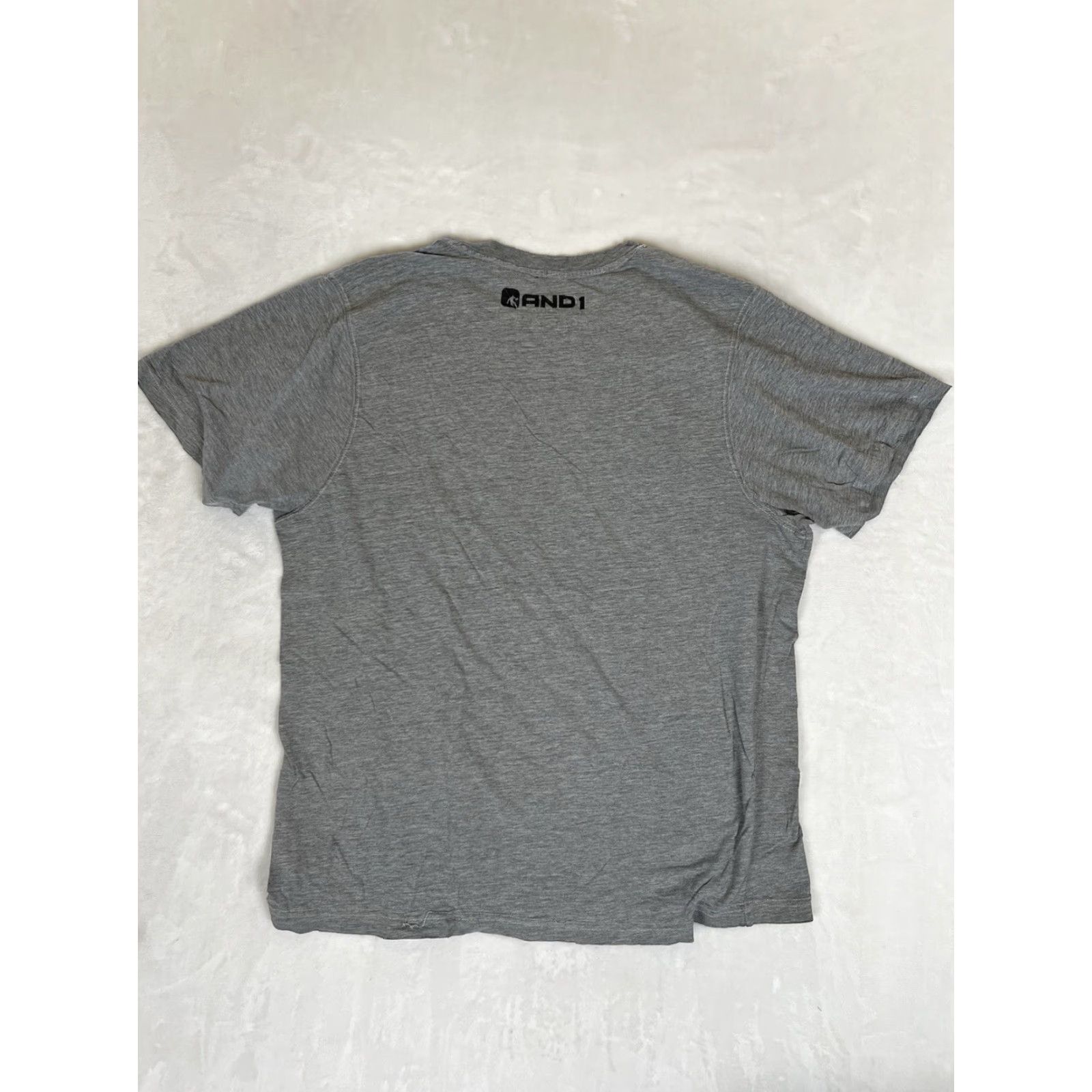 Vintage VINTAGE AND1 T-Shirt XL Gray Short Sleeve Crew Neck 90s Sports USA Mens 1990s Logo Graphic Print Size US XL / EU 56 / 4 - 7 Thumbnail