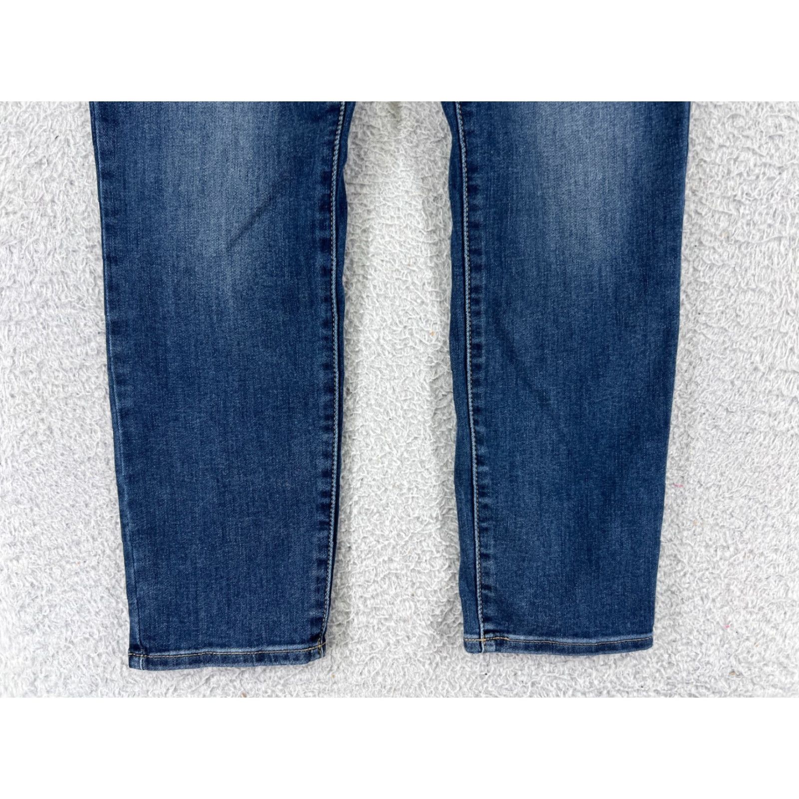 Lucky Brand VINTAGE Lucky Brand Jeans Women 8 Blue Denim Tapered Cropped Cotton Blend 5-Pocket Button Zip Rise Mid 8.5-10.5 in USA Theme Mens, Womens Size 30" / US 8 / IT 44 - 5 Thumbnail