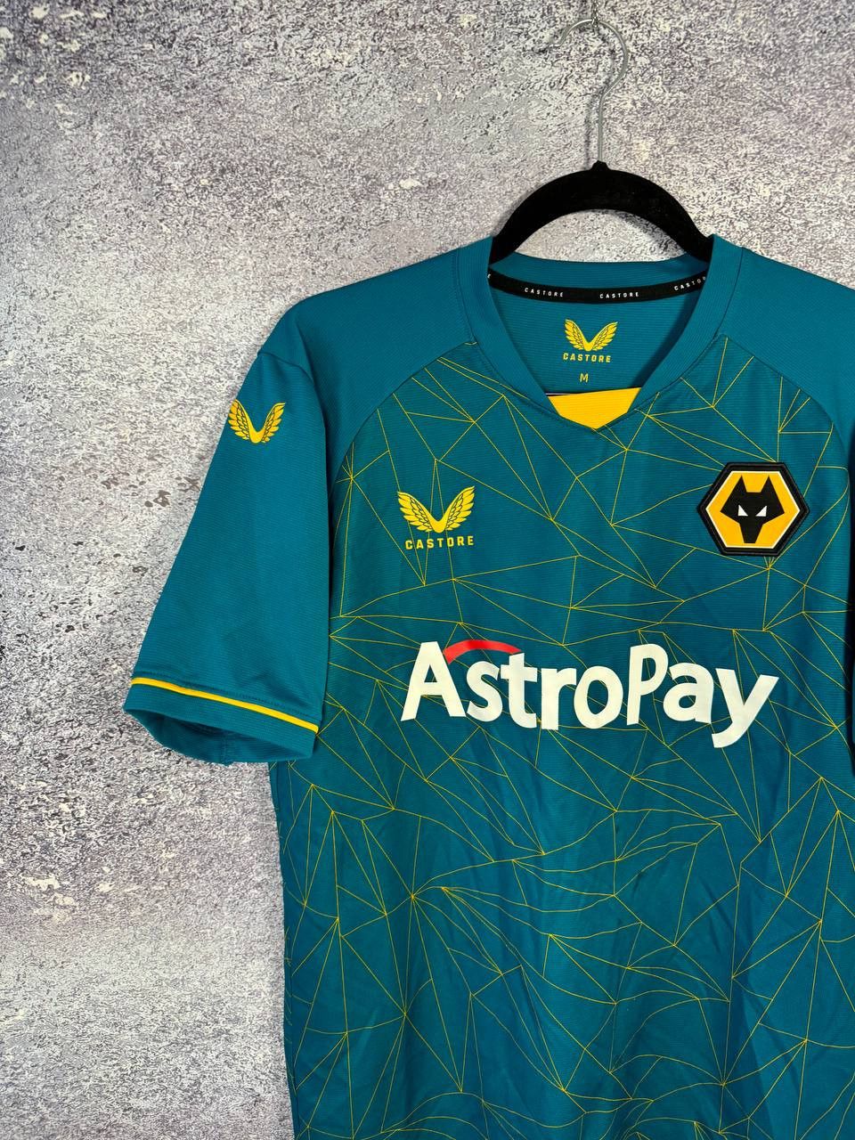 Castore × Vintage Vintage Wolverhampton 2022/23 Castore Soccer Jersey Size US M / EU 48-50 / 2 - 3 Thumbnail