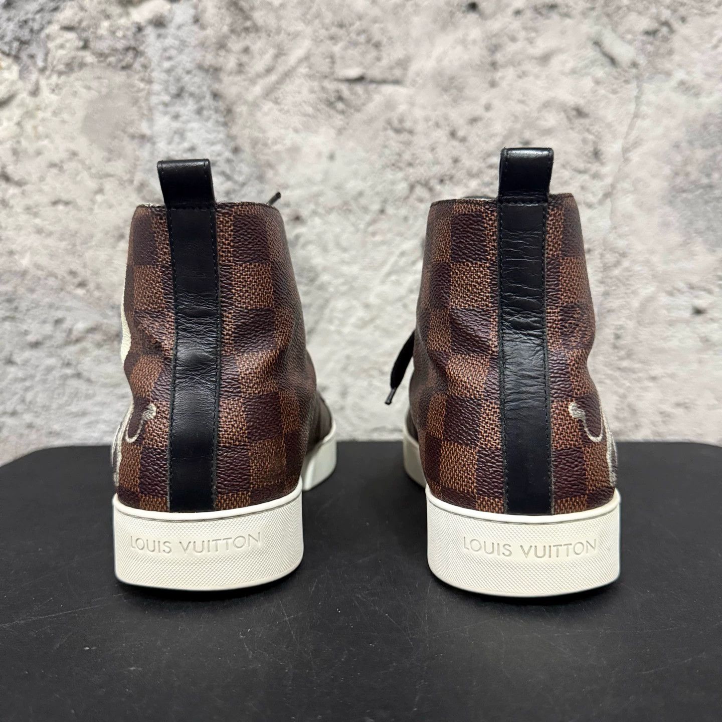 Louis Vuitton LV Monogram Canvas High-Top Sneakers US 6 Size US 6 / IT 36 - 3 Thumbnail