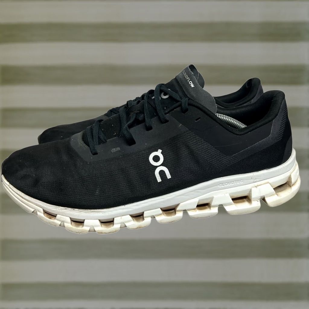 Vintage On Running Men’s Cloudflow 4 Running Size 14 Black/White |3MD30100299| Size US 14 / EU 47 - 1 Thumbnail