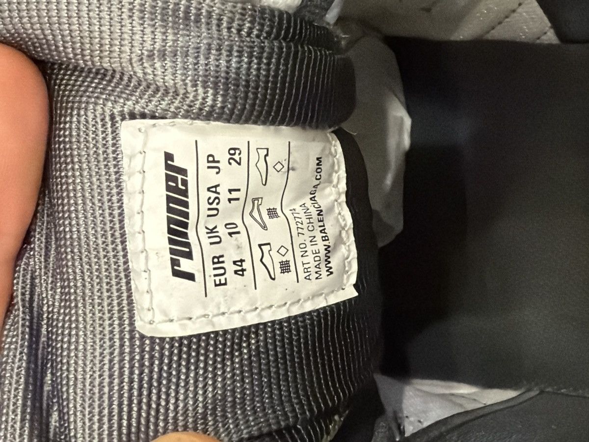 Balenciaga Size 44EU/11US - Balenciaga Runner Distressed Sneakers Size US 11 / EU 44 - 11 Thumbnail