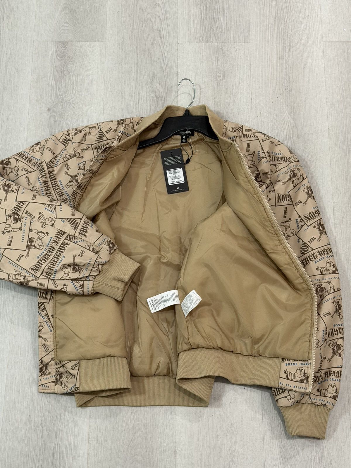 True Religion TRUE RELIGION Aviation Series AOP Bomber Jacket Large NWT Size US L / EU 52-54 / 3 - 10 Thumbnail