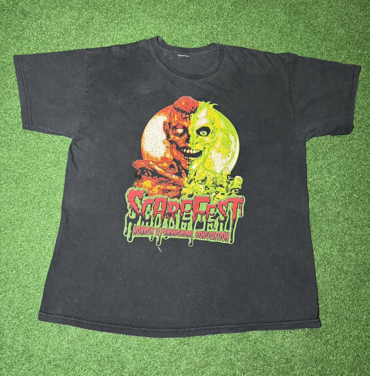 Vintage Vtg 90s Scarefest Horror Convention INSANE Zombie T Shirt Size US L / EU 52-54 / 3 - 1 Thumbnail
