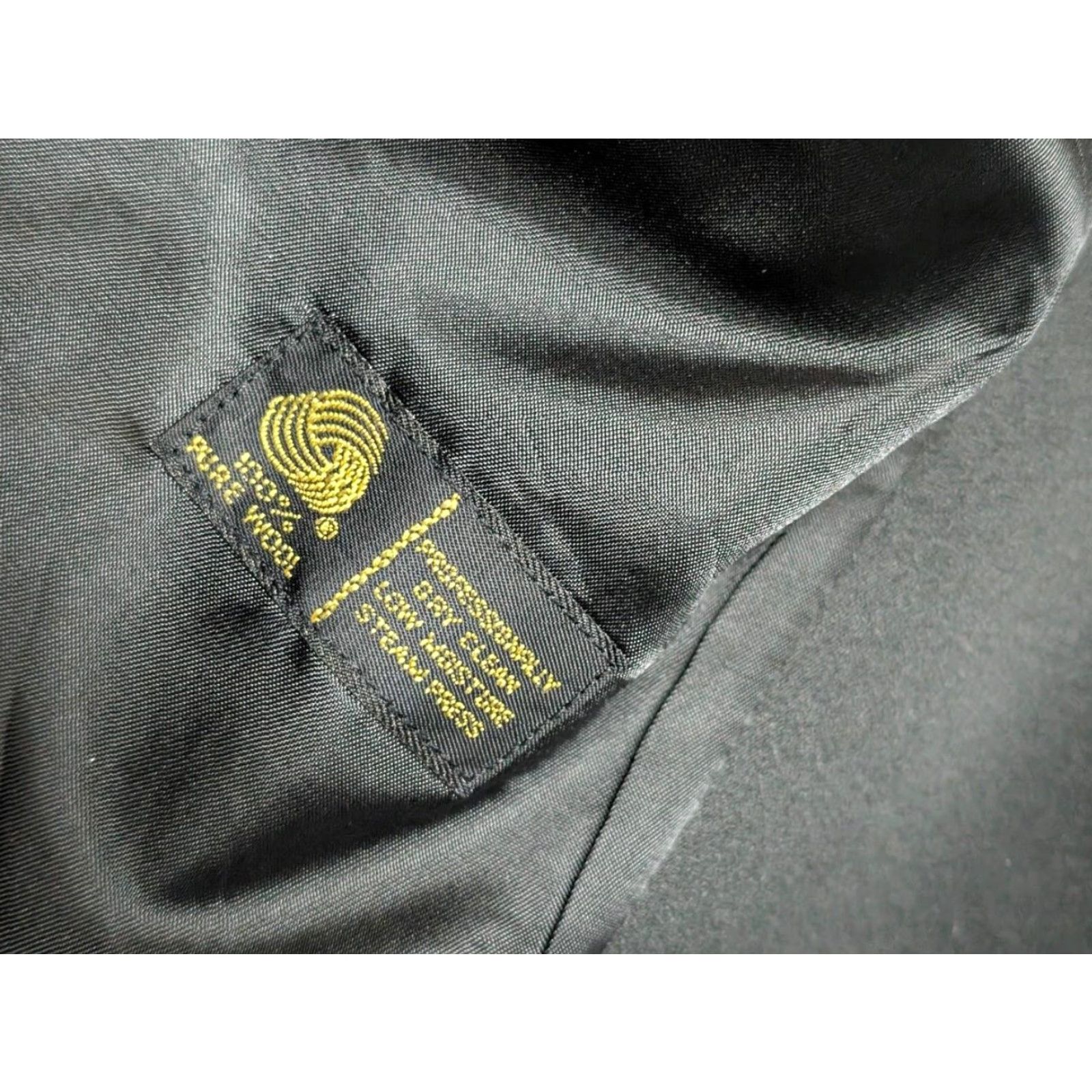Vintage VINTAGE Neil Allyn Blazer 48R Wool Shawl Tuxedo Jacket Mens Black Wool Single-Breasted One-Button Pattern: Solid 1980s-90s Size 48R - 8 Thumbnail