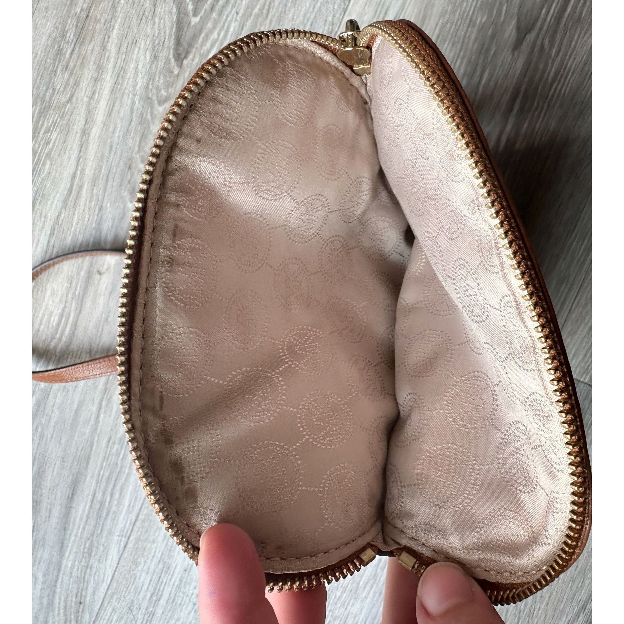 Michael Kors Michael Kors Chestnut Leather Crossbody Bag w Top Flap Pocke Size ONE SIZE - 9 Thumbnail