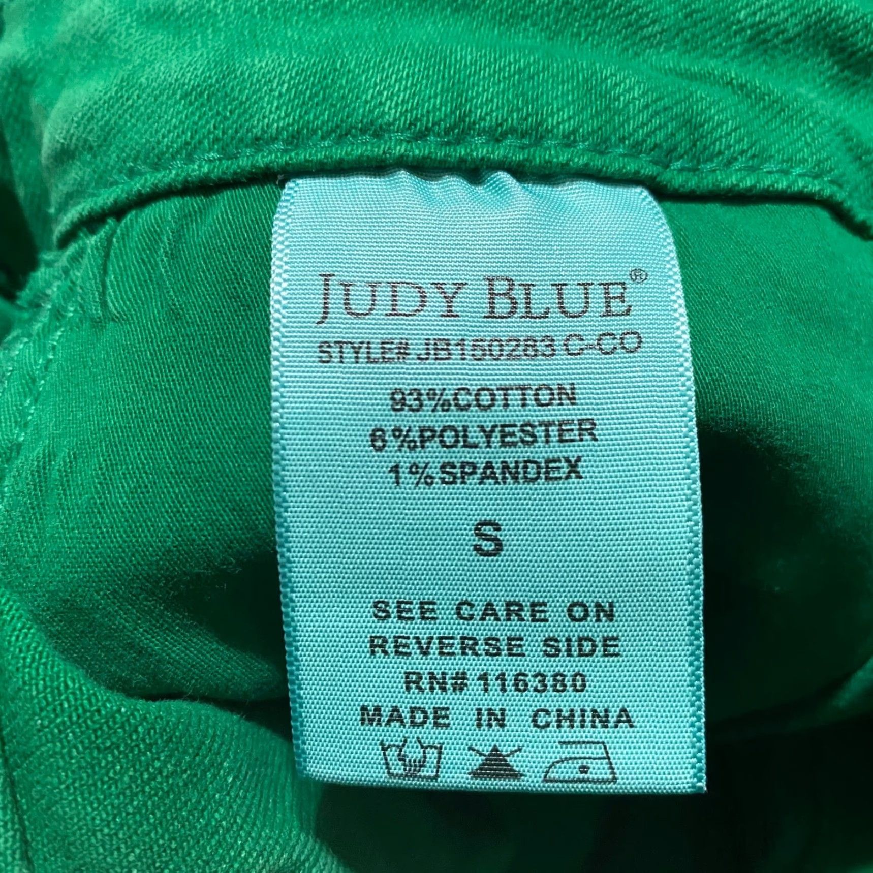 Vintage Judy Blue Womens Bermuda Shorts Green Denim High Rise 6 in Inseam 6" Button Front Flat Front 5-Pocket Stretch Casual Summer Spring Fall Womens Size 28" / US 6 / IT 42 - 4 Thumbnail
