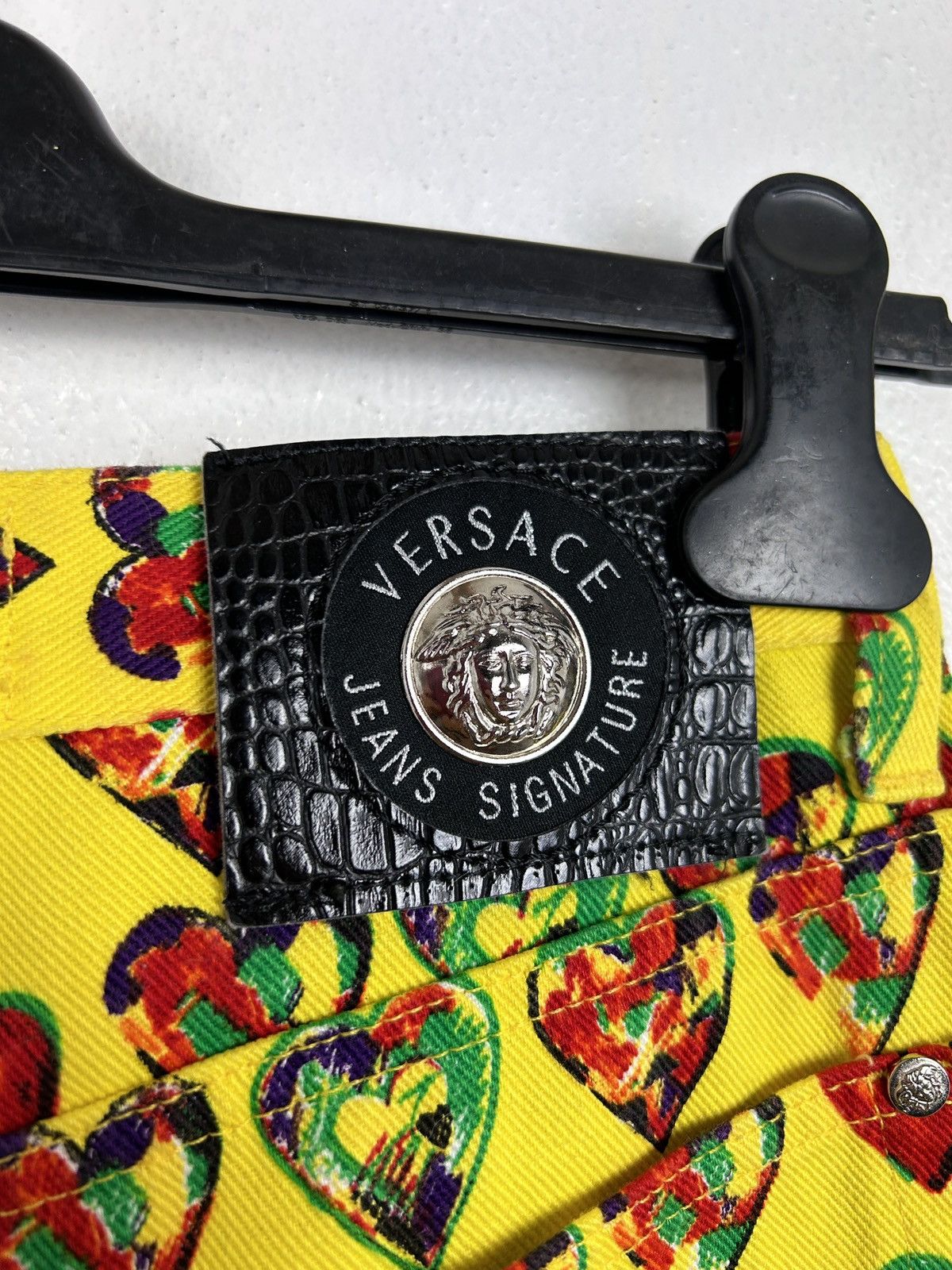 Versace 90s Vintage 1997 Gianni Versace Signature Heart Print Pants Size 28" / US 6 / IT 42 - 9 Thumbnail