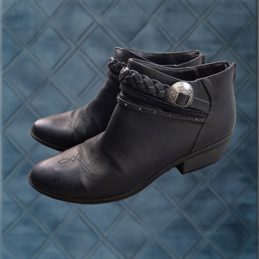 Vintage DV Womens Western Ankle Boots 8.5 Buckle Studded Black Synthetic Zip Casual Shoes Shoes West 39 Size US 9 / IT 39 - 1 Thumbnail