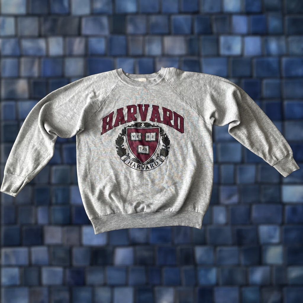 Fruit Of The Loom VINTAGE Harvard University Sweatshirt Women's Large Gray Fruit of the Loom USA Sweatshirt Size L / US 10 / IT 46 - 1 Thumbnail