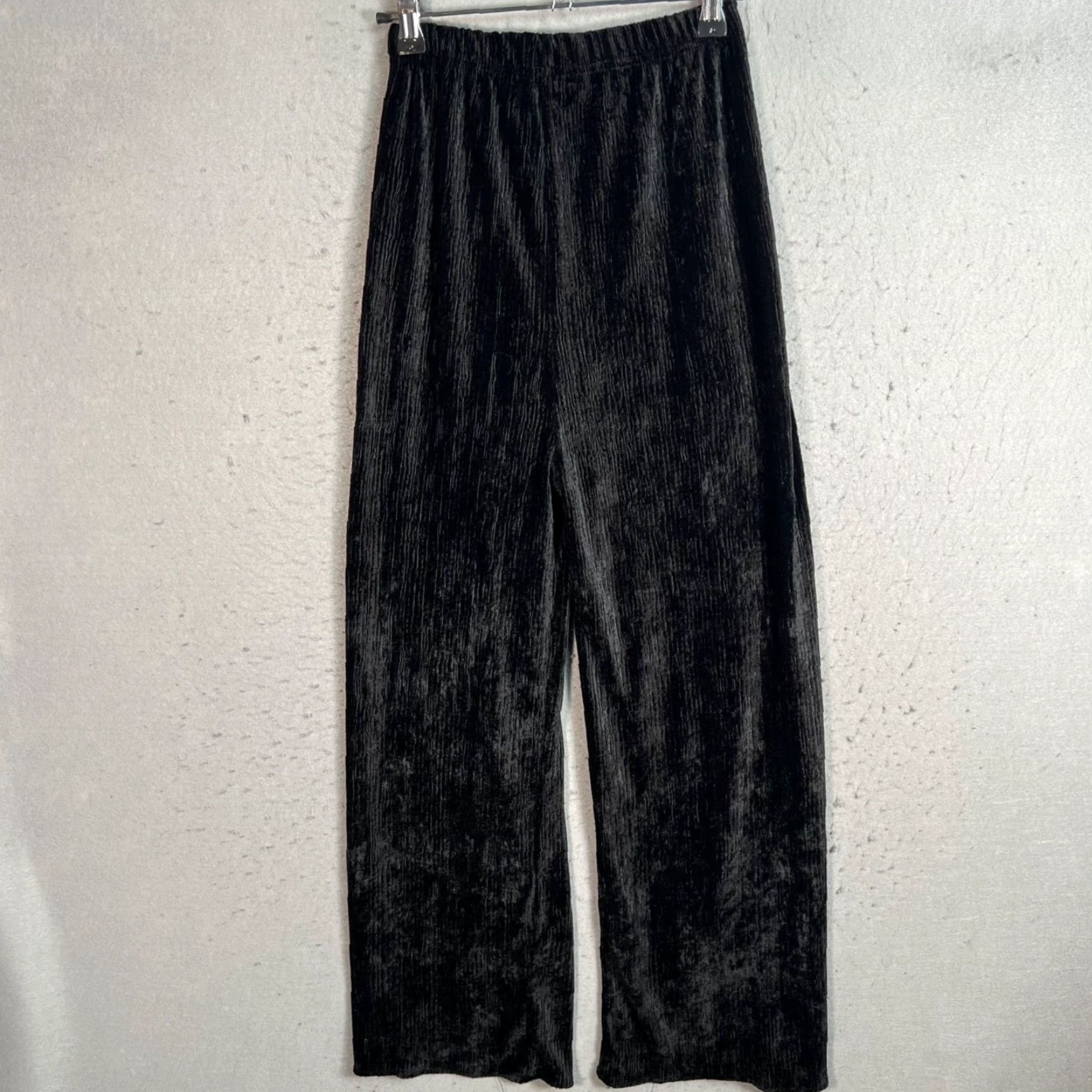 Velvet 3.3 Field Trip Black Pleated Velvet Wide Leg Lounge Pants Womens One Size Size 42" / US 20 - 2 Thumbnail