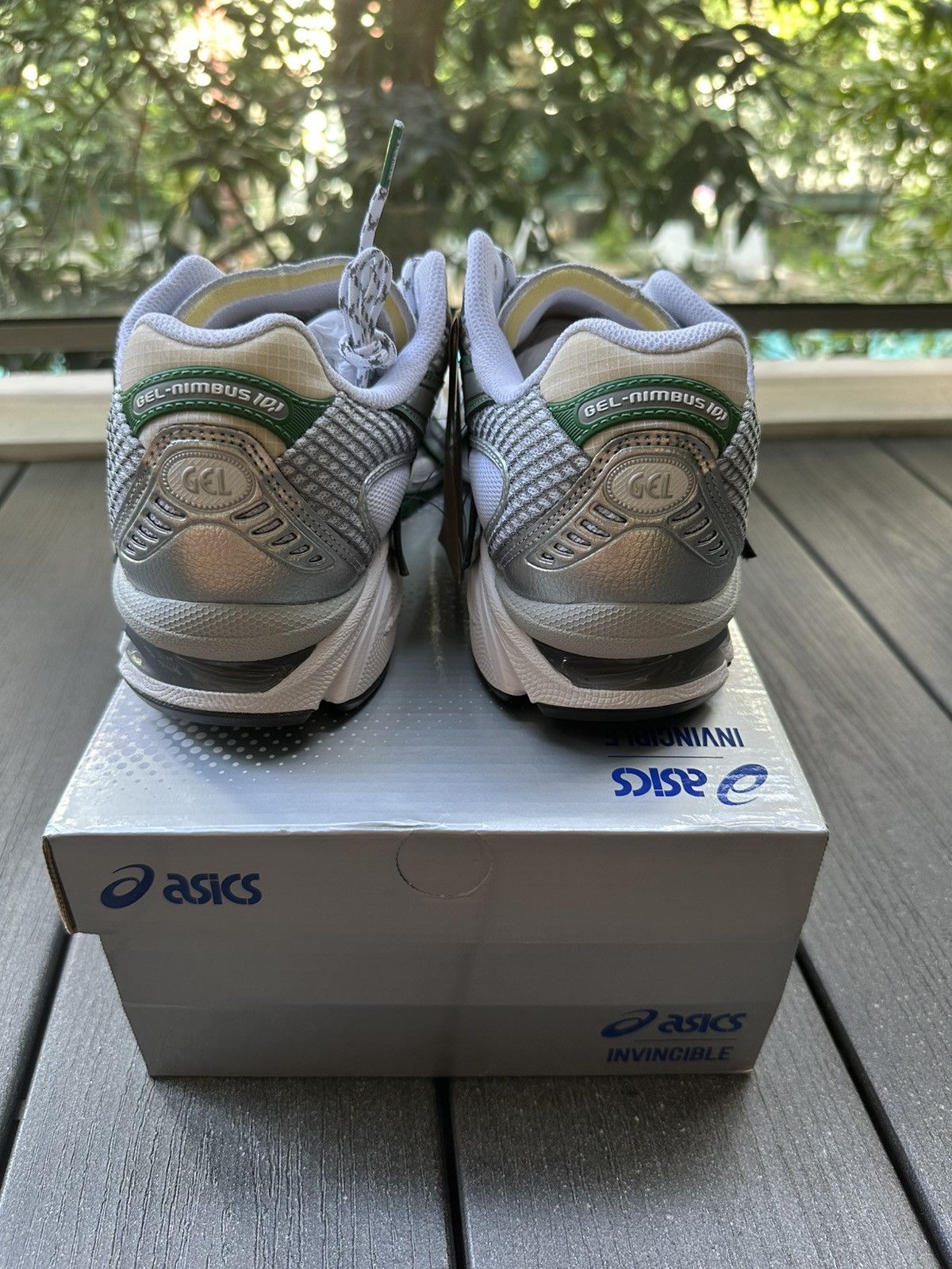 Asics Asics x Invincible Gel Nimbus 10.1 Green HTTP404 Size US 9 / EU 42 - 4 Thumbnail