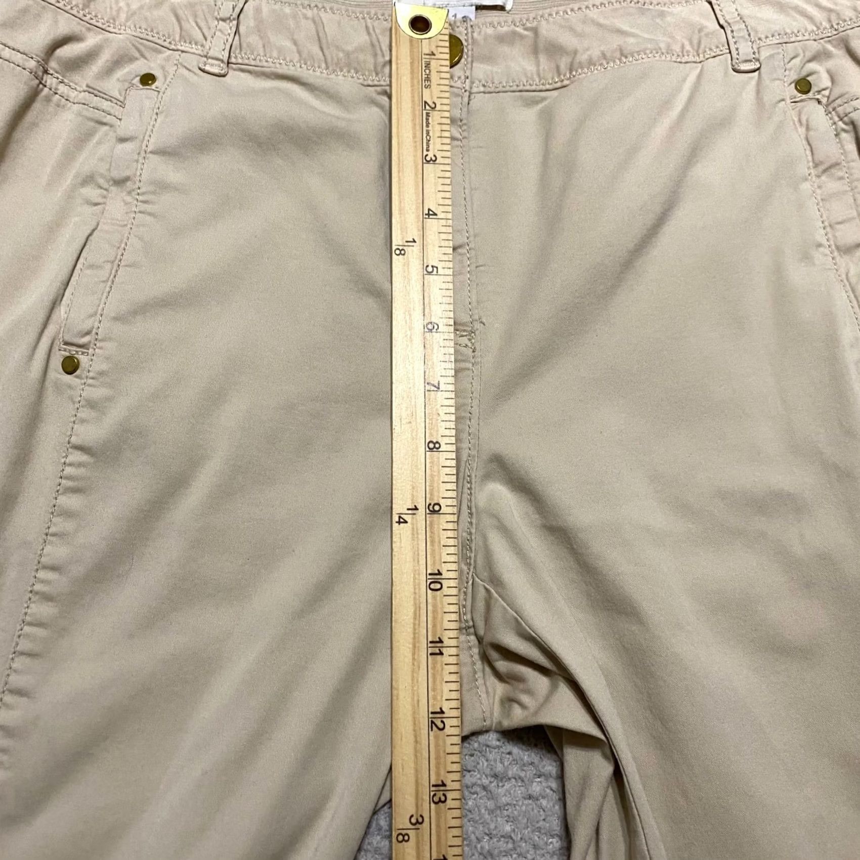 Vintage Chicos Pants Womens Medium Beige Chino High Rise Straight Light Wash Pockets Size 32" / US 10 / IT 46 - 7 Thumbnail