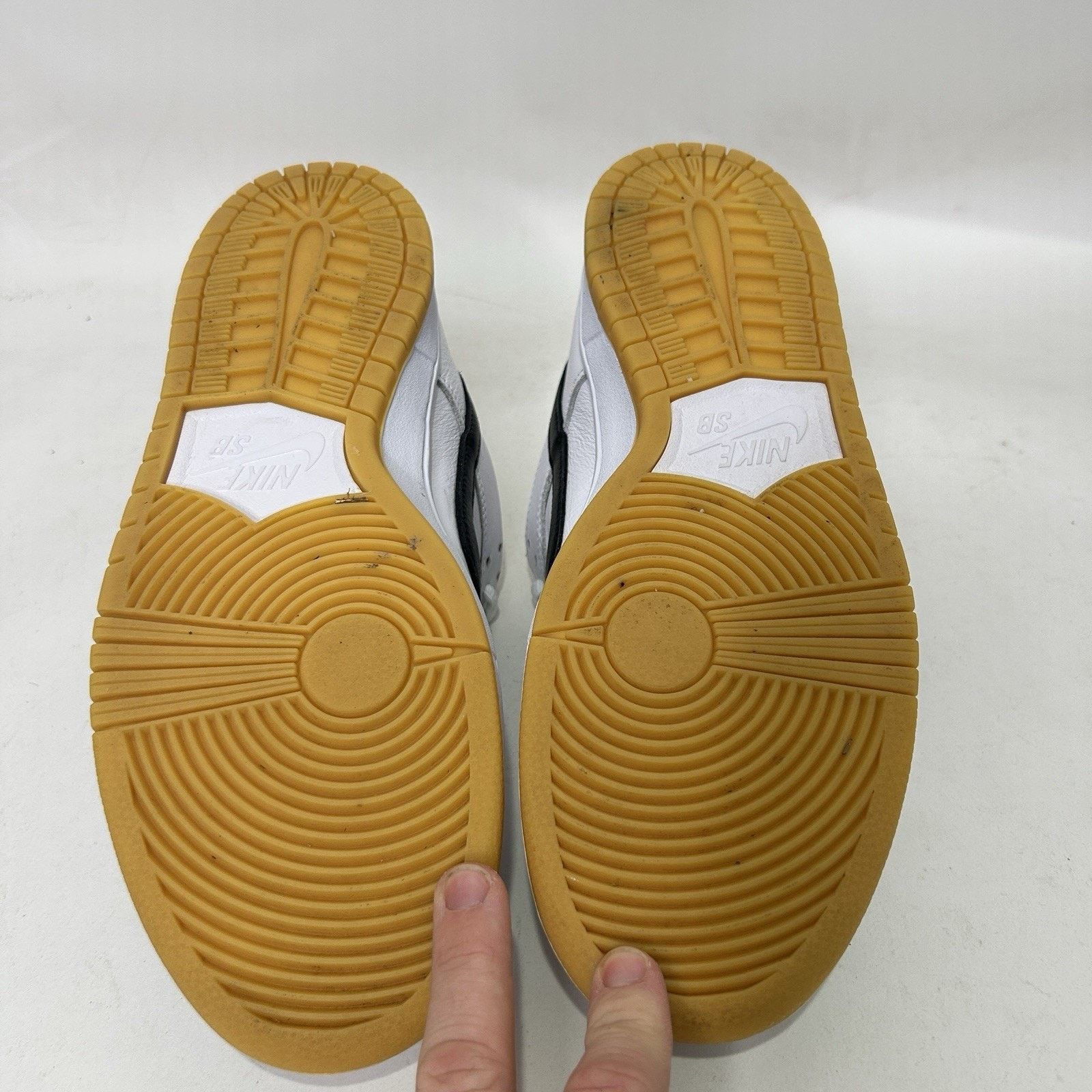 Nike Nike SB Dunk Low Pro "White Gum" Size US 10 / EU 43 - 7 Thumbnail