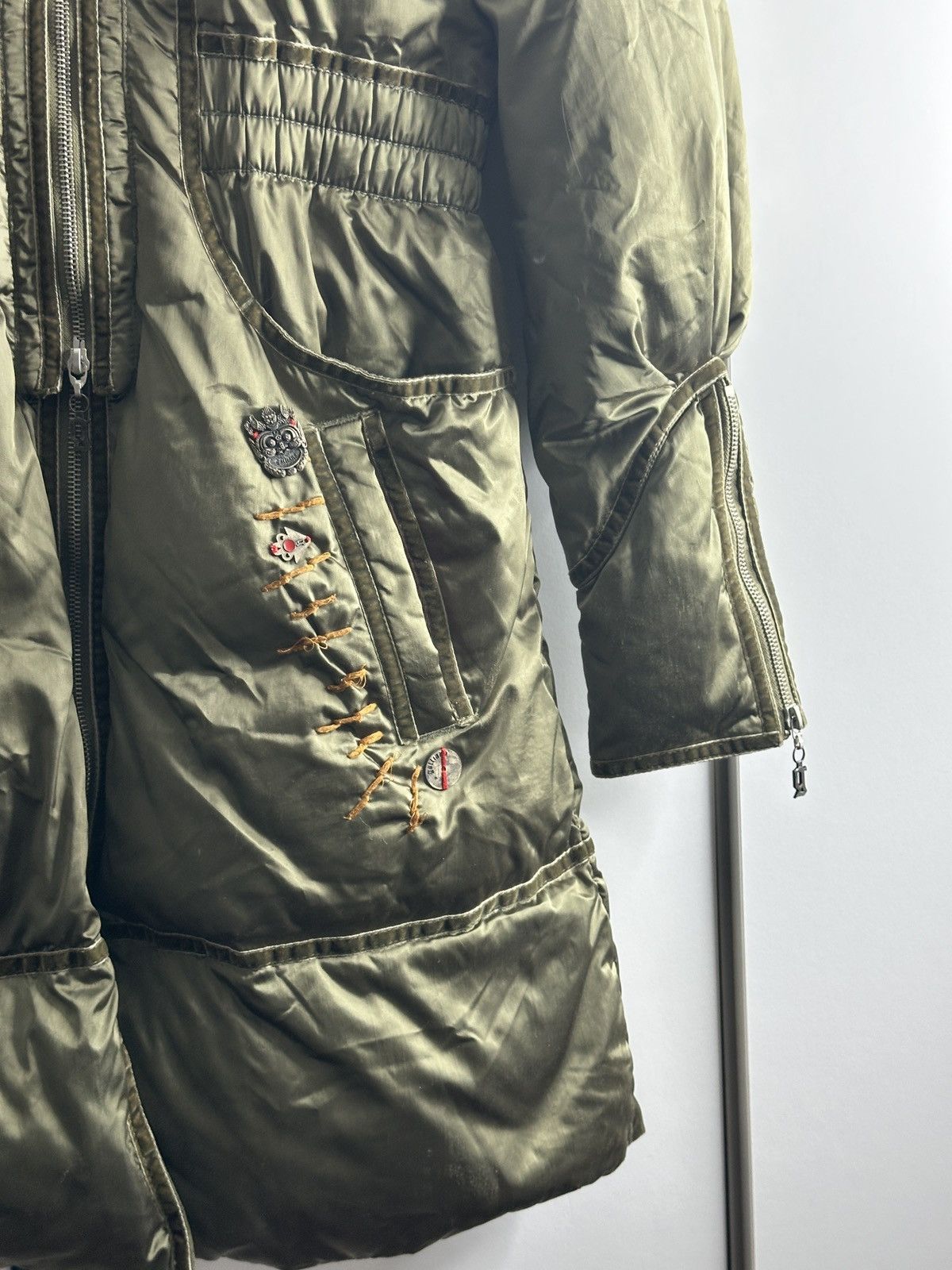 John Galliano John Galliano Green Puffer Coat with Embroidery and Fur Hood Size M / US 6-8 / IT 42-44 - 3 Thumbnail