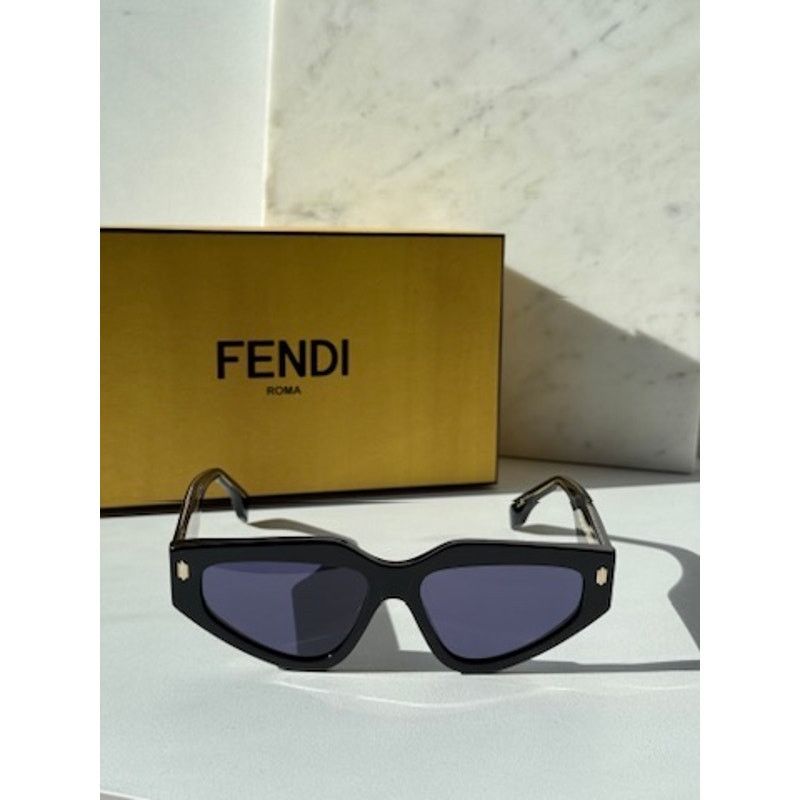 Fendi NEW Fendi FE40163U Roma Black Cat Eye Sunglasses Size ONE SIZE - 4 Thumbnail