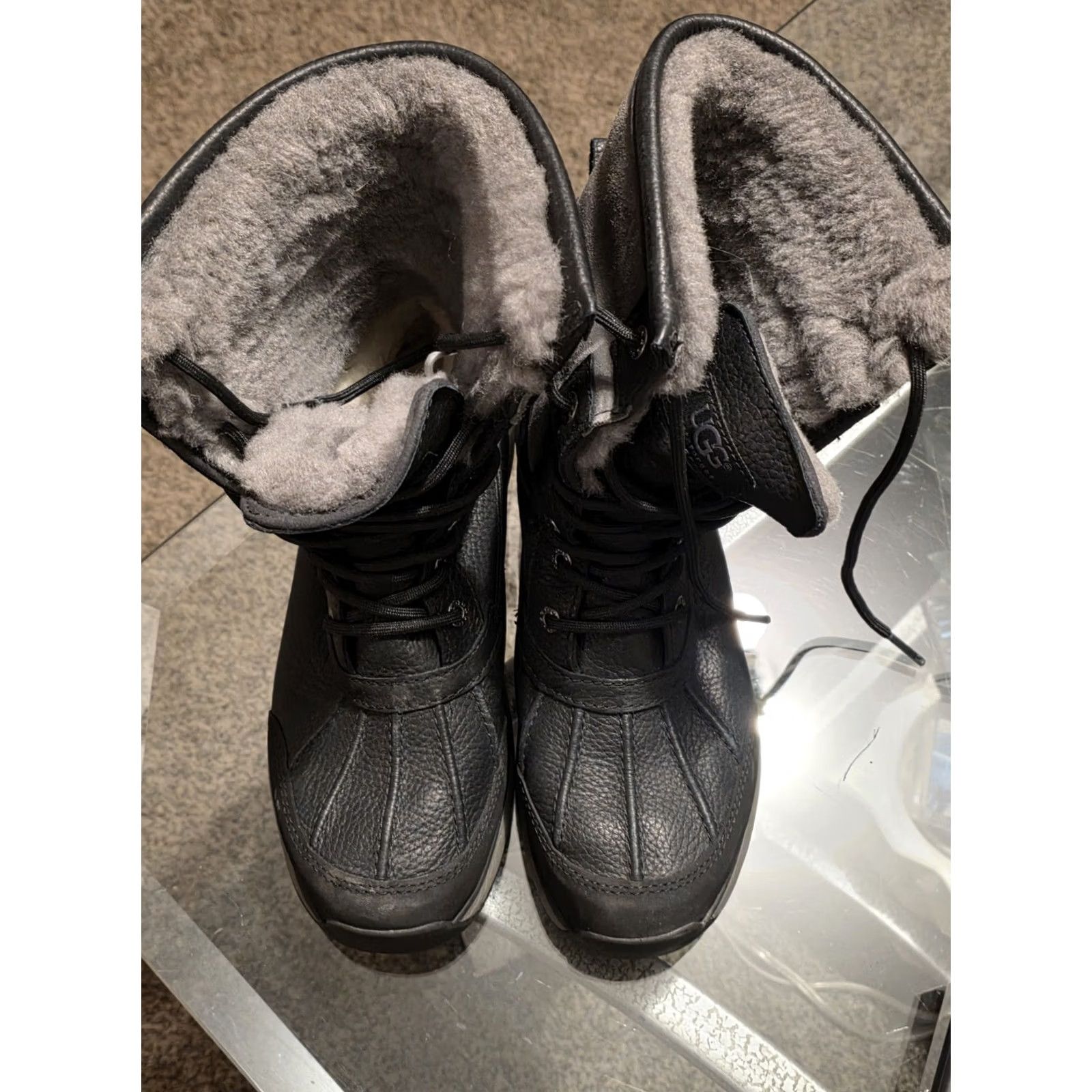 Ugg UGG Adirondack III Winter Snow Boots Women 8.5 Black Leather Sheepskin Fur Lined Boots Size US 9 / IT 39 - 3 Thumbnail