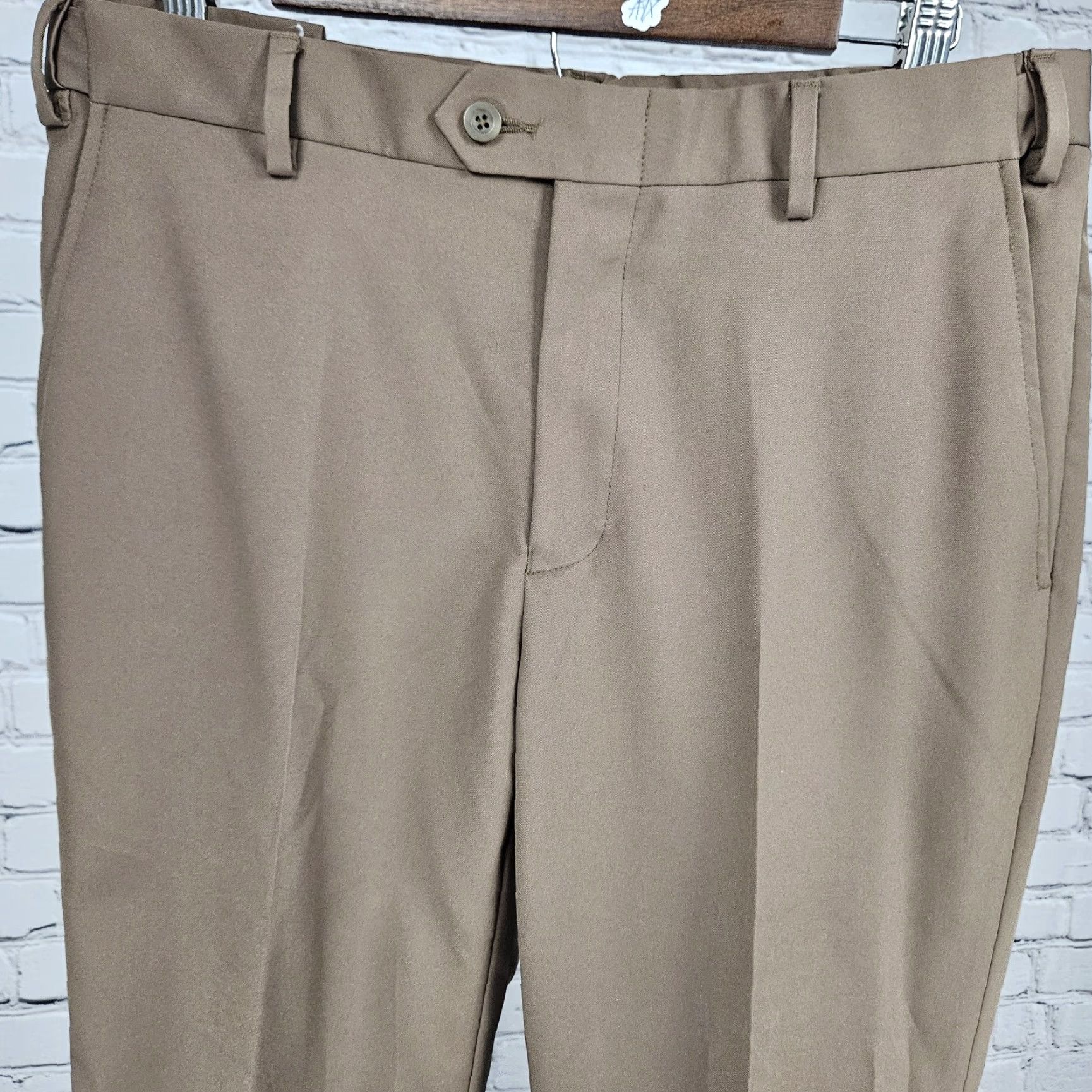 Jos. A. Bank Jos A Bank Brown Traveler Pants Tailored Fit Flat Front Straight Leg Dress 32x30 Size US 32 / EU 48 - 4 Thumbnail