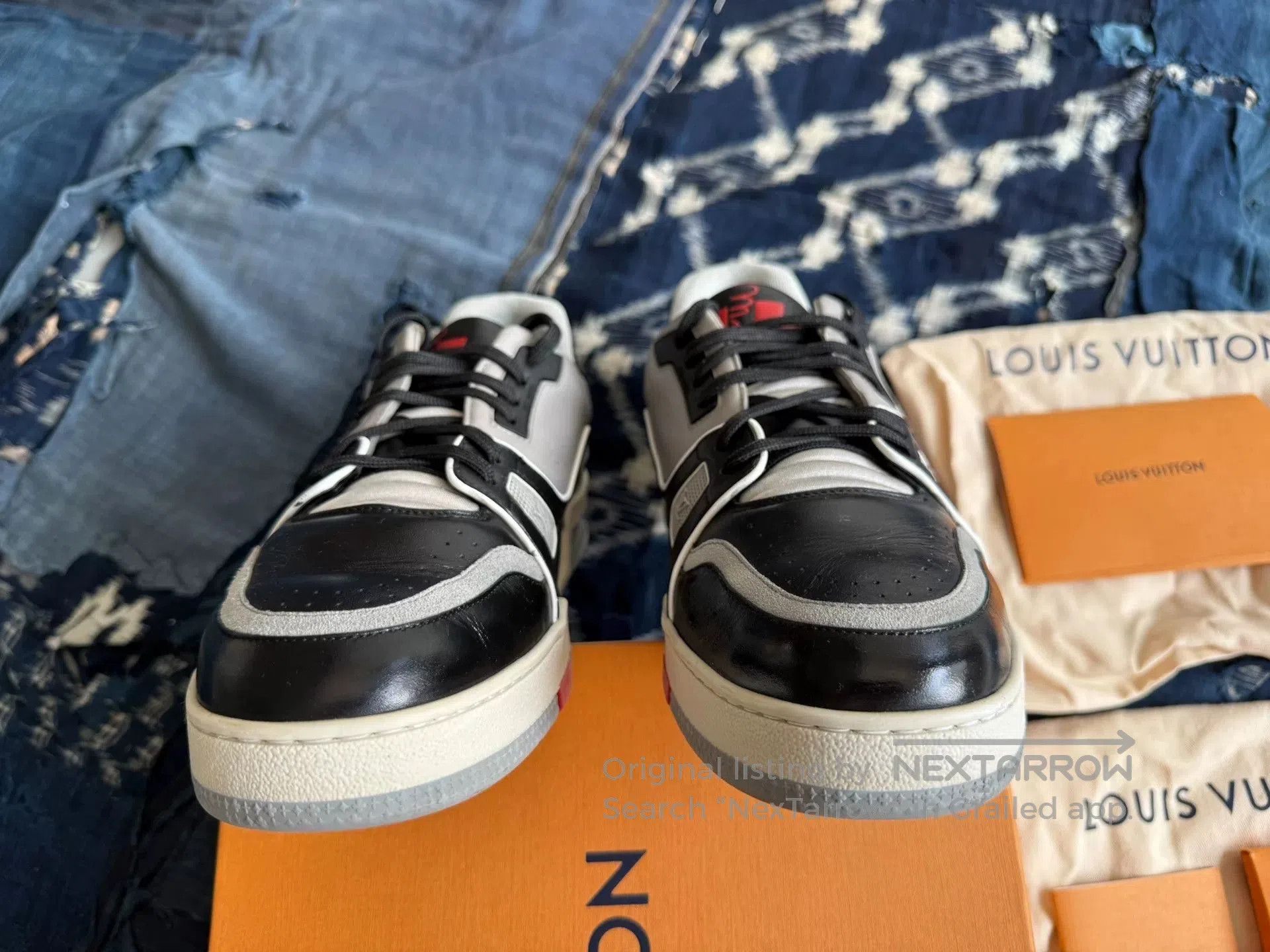 Louis Vuitton LOUIS VUITTON LV TRAINER Black Sneakers. Size US 10 / EU 43 - 6 Thumbnail