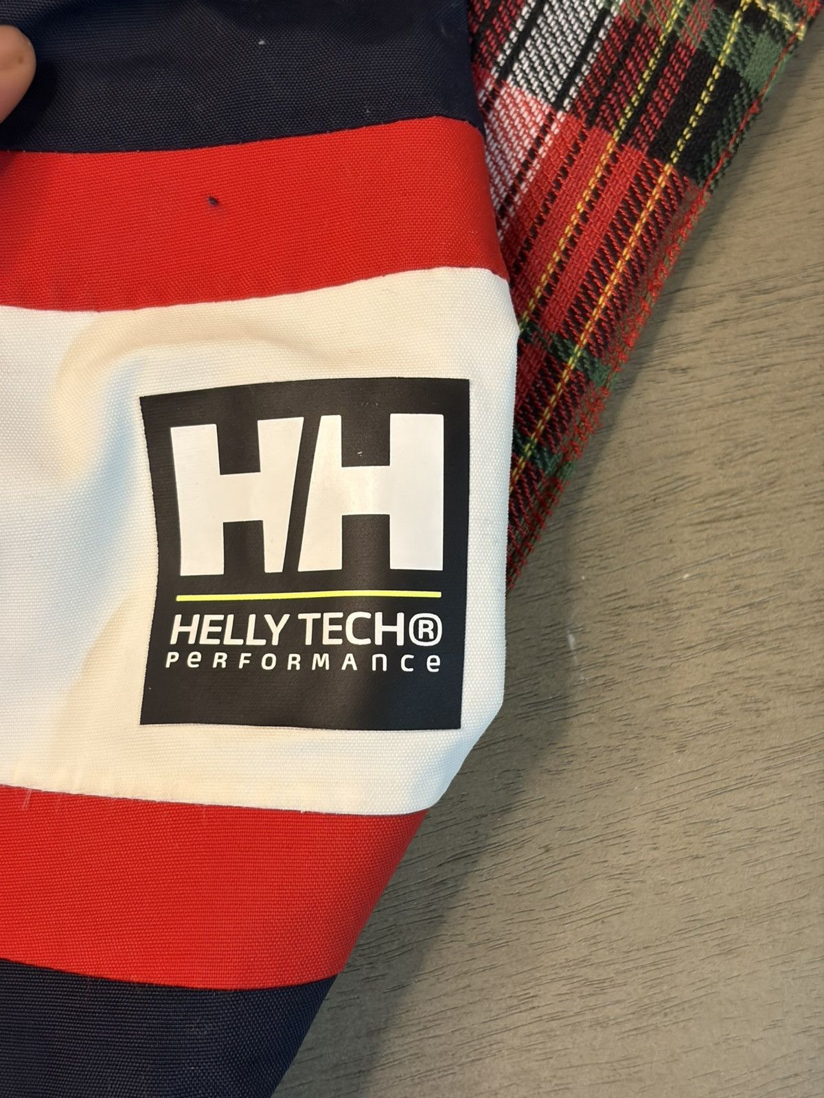 Helly Hansen Navy Blue and Red Helly Hansen Waterproof Jacket Size US S / EU 44-46 / 1 - 5 Thumbnail