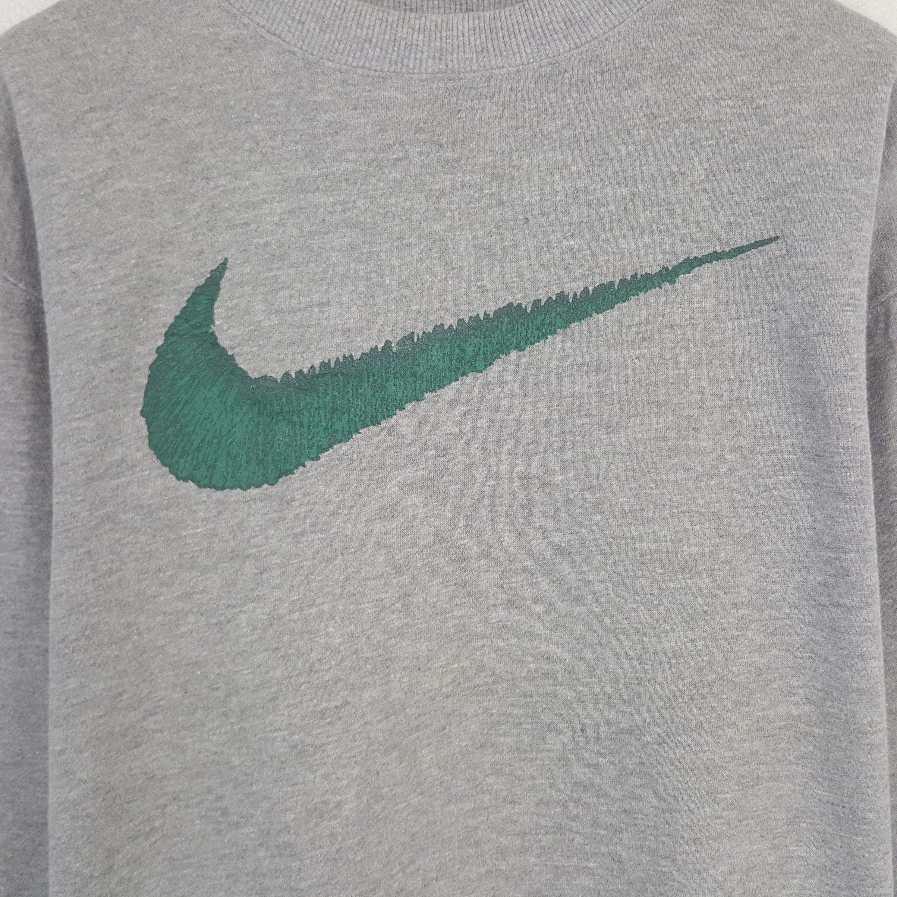 Nike × Vintage Vintage Nike Swoosh Sweatshirt Size US L / EU 52-54 / 3 - 2 Thumbnail