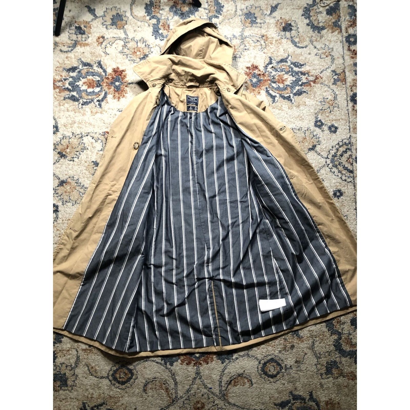 Abercrombie & Fitch Abercrombie & Fitch Trench Coat Women’s Size Small Beige Long Button Belted Pockets All Seasons Fall Spring Y2K Size S / US 4 / IT 40 - 7 Thumbnail