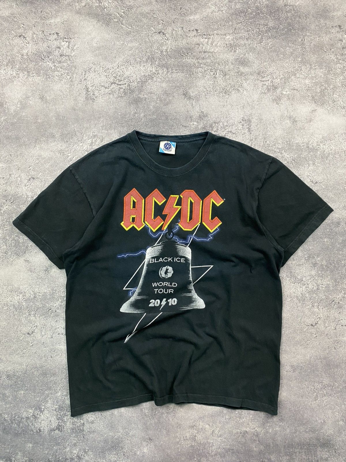 AC/DC Vintage AC/DC Black Ice 2010 Tour Band T-Shirt Rare Y2K Tee Size US L / EU 52-54 / 3 - 2 Thumbnail
