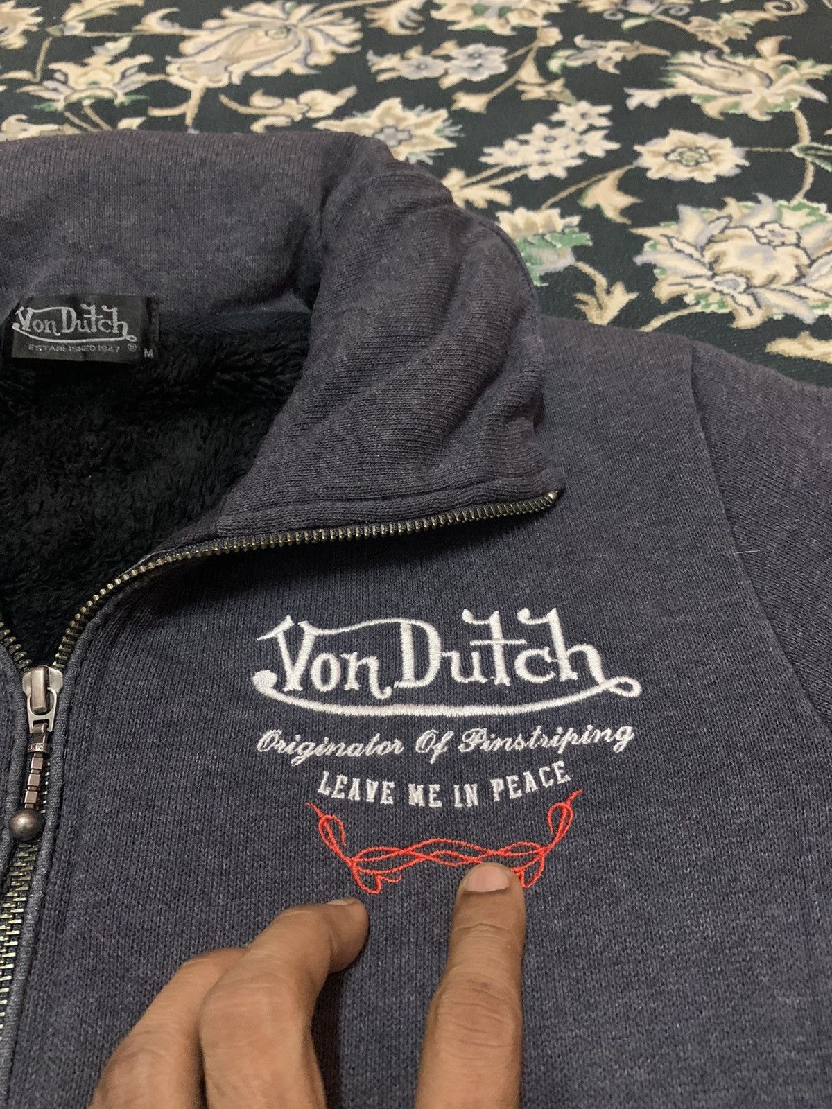Von Dutch 🔥RARE🔥VON DUTCH LOVE ADDICT NICE BACKHIT Size US M / EU 48-50 / 2 - 3 Thumbnail