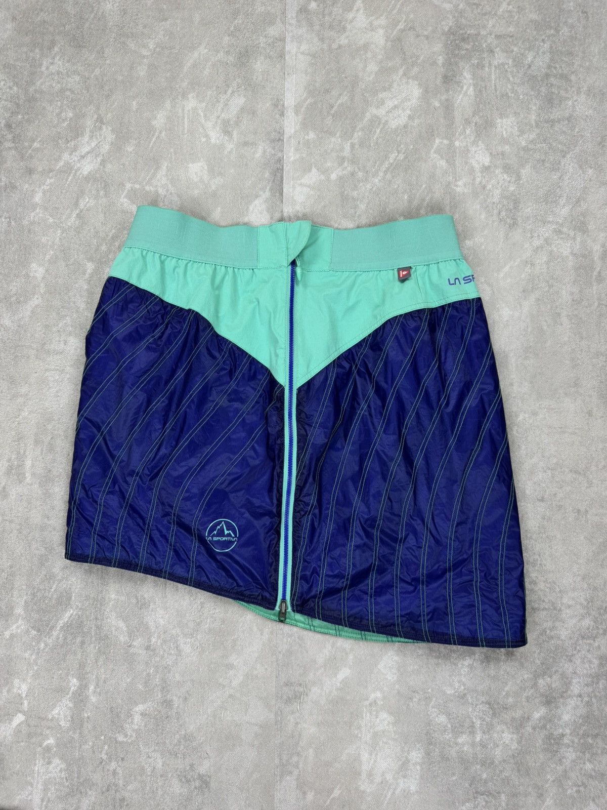 La Sportiva LA Sportiva Quilted Warm Up Mini reversible Skirt Hiking Size 29" - 3 Thumbnail