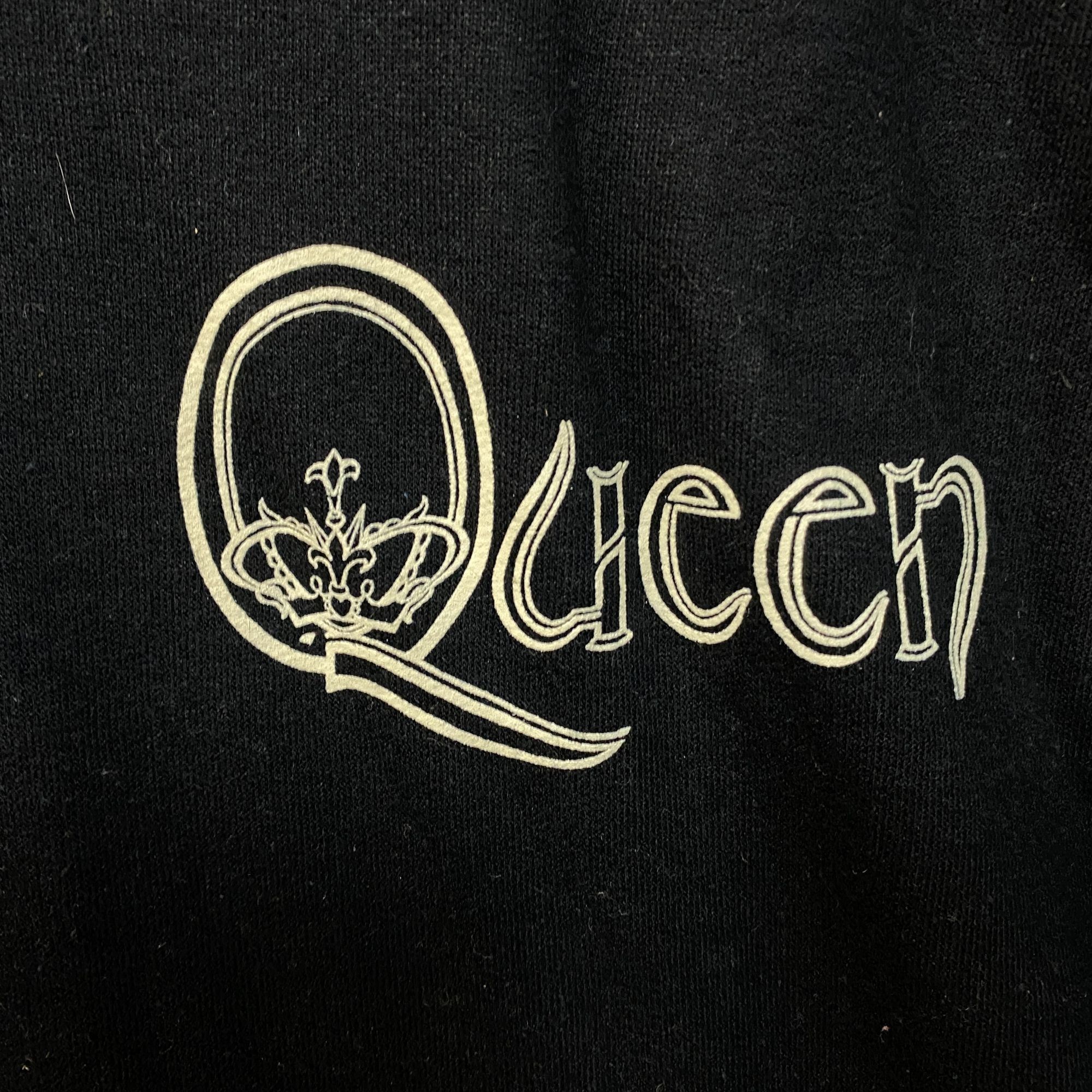 Band Tees Queen Classic Crest Graphic Pullover Hoodie XS Size US XS / EU 42 / 0 - 3 Thumbnail